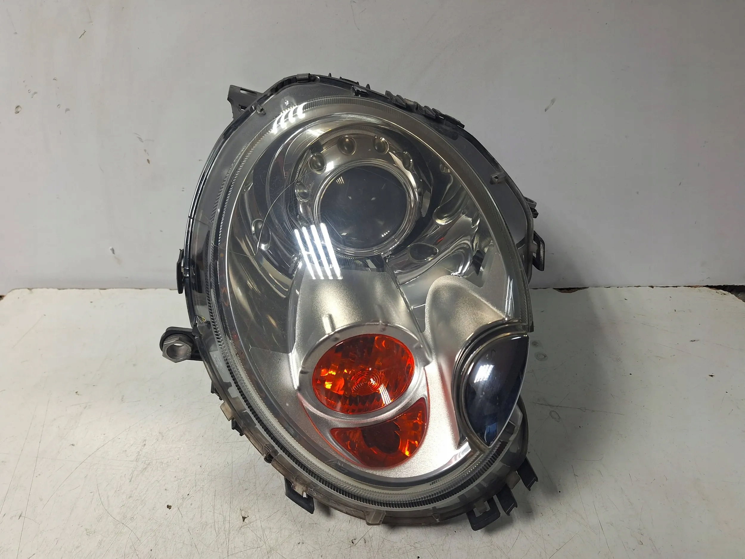 Xenon right light Mini Cooper R56 06-10 EU