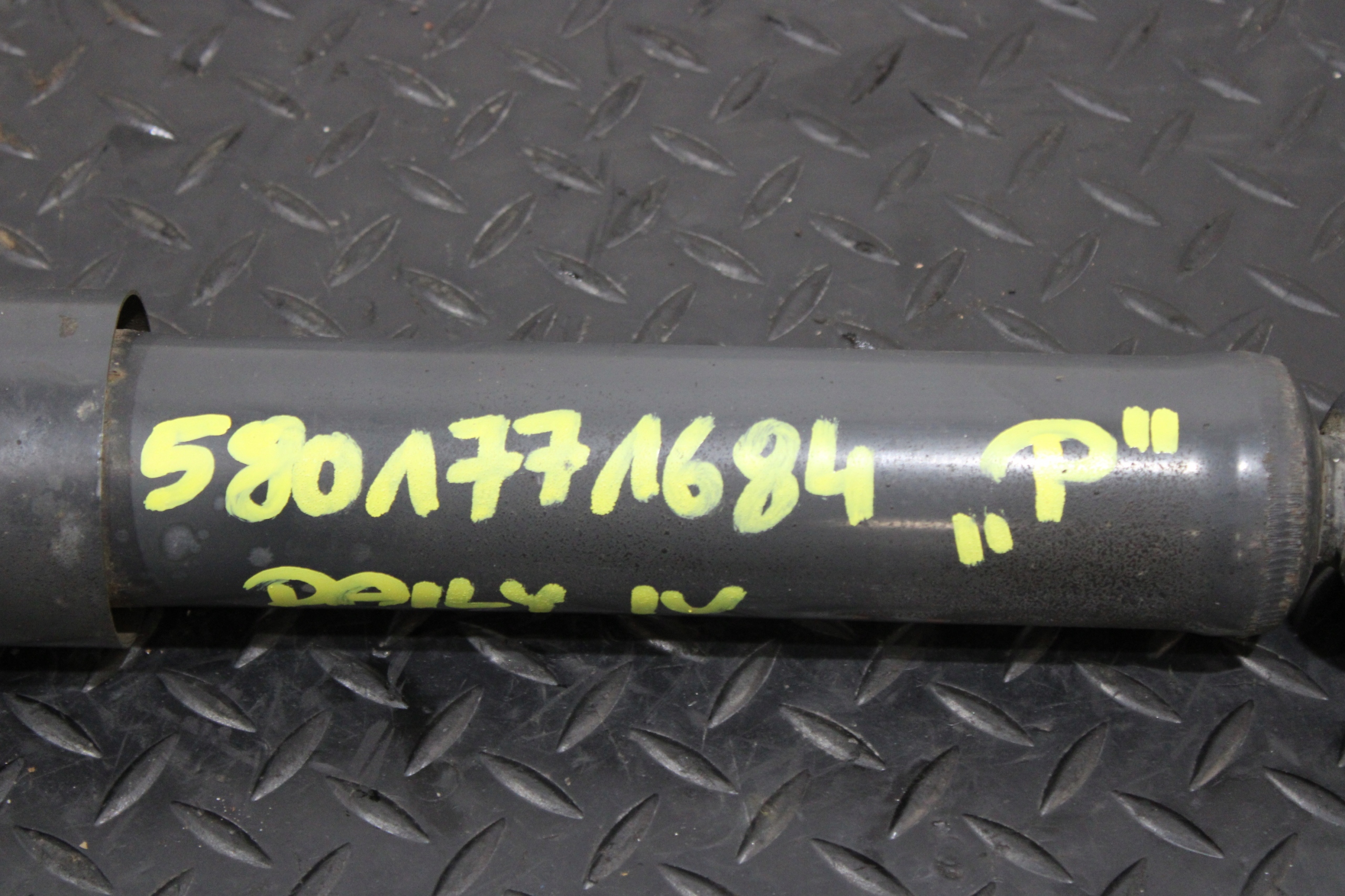 shock absorber right front IVECO DAILY IV 4 5801771684