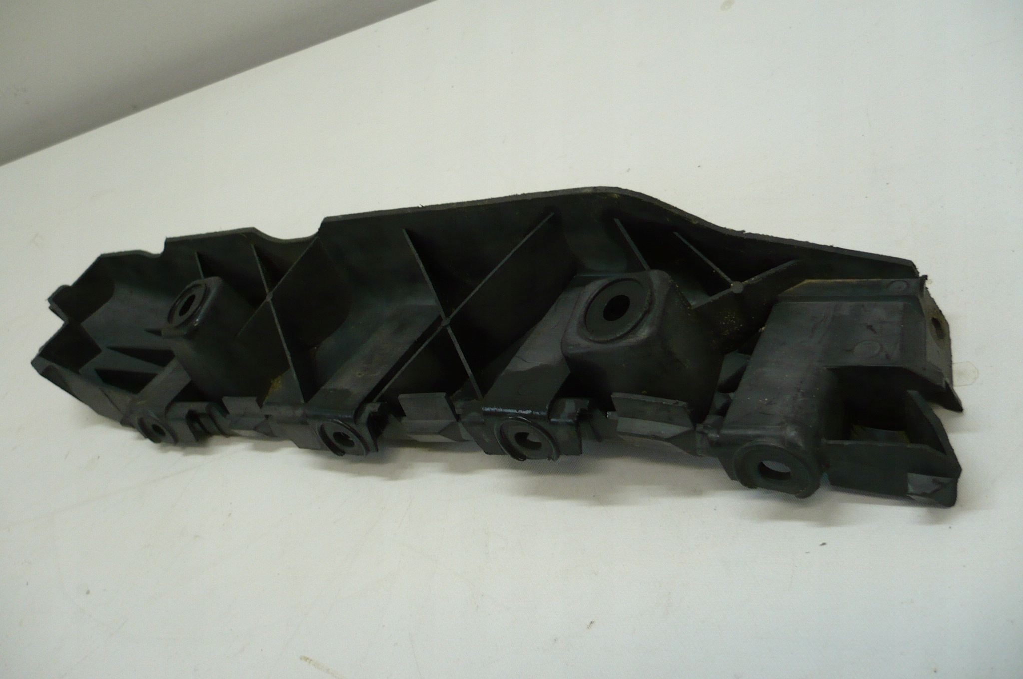 SEAT ALTEA XL 2006- holder bumper bracket right rear part