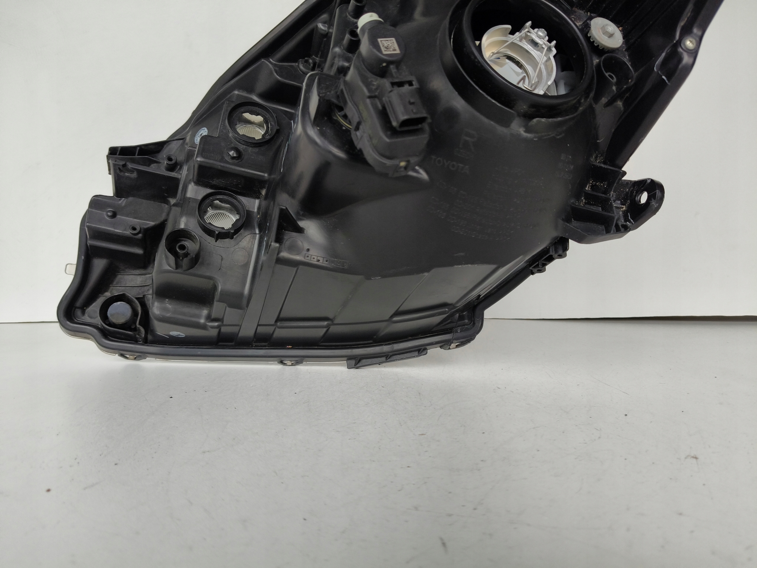 light right REFLEKTOR TOYOTA YARIS III 17- LIFT