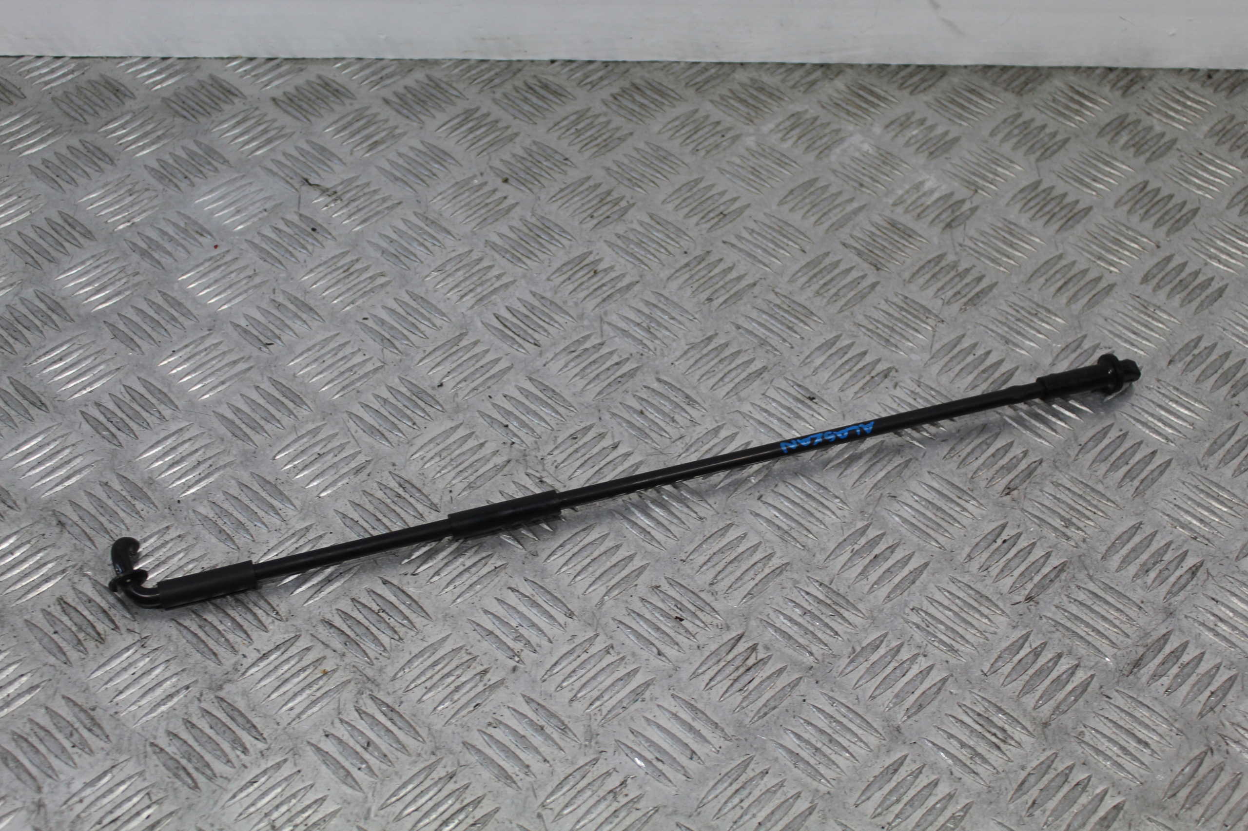 SUPPORTO DEL COFANO RENAULT ALASKAN