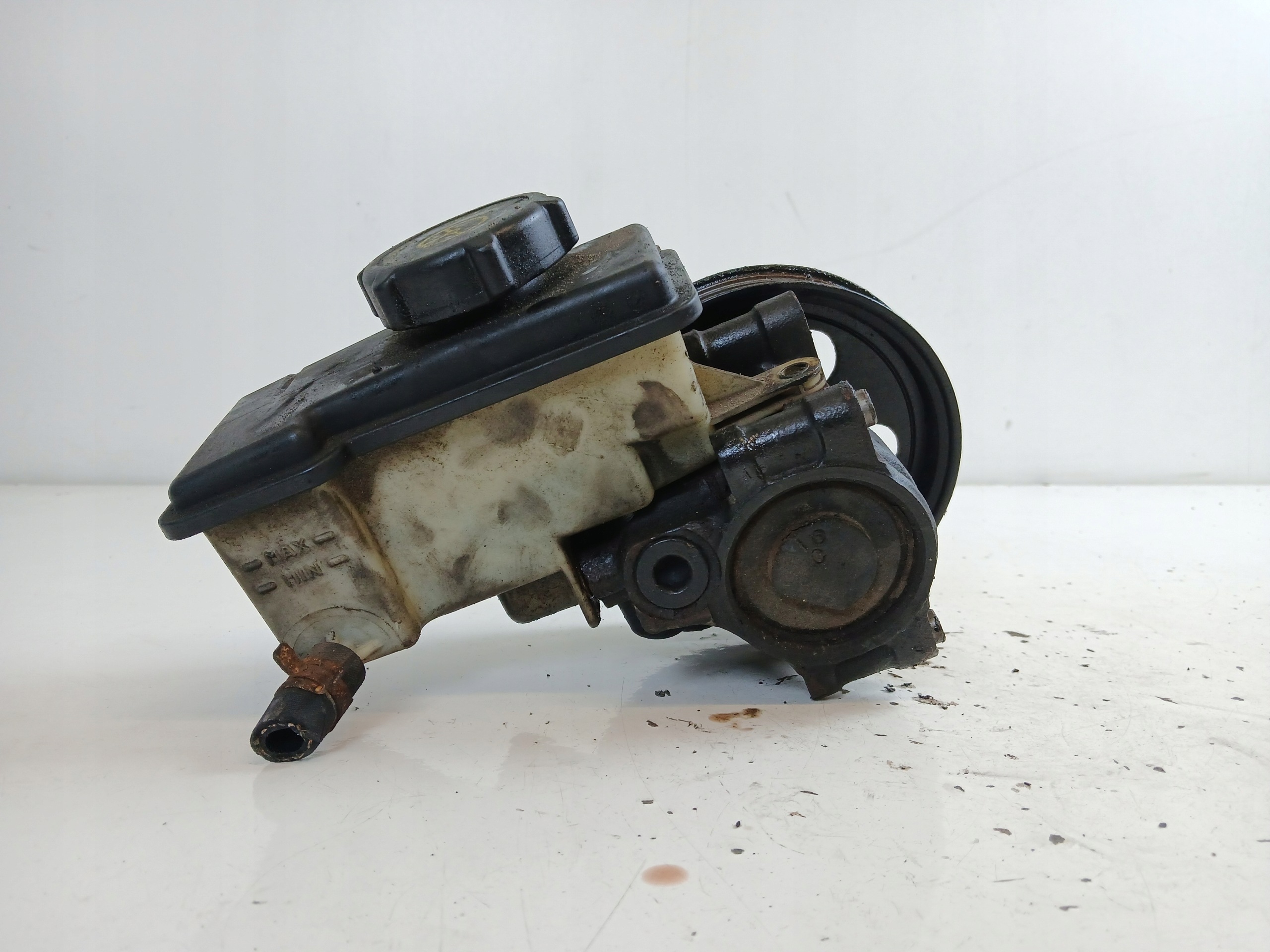 FORD MONDEO MK3 2.0 pompa servosterzo serbatoio 1S7C-3R700-AC