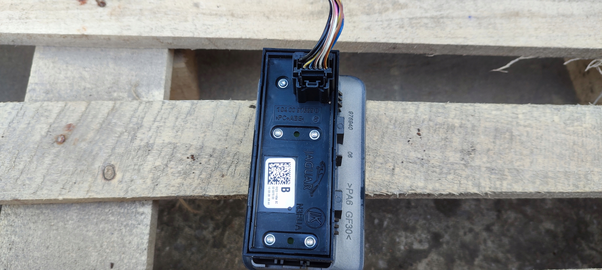 light switch JAGUAR XF X250 8X2311654BC 8X23-11654-BC