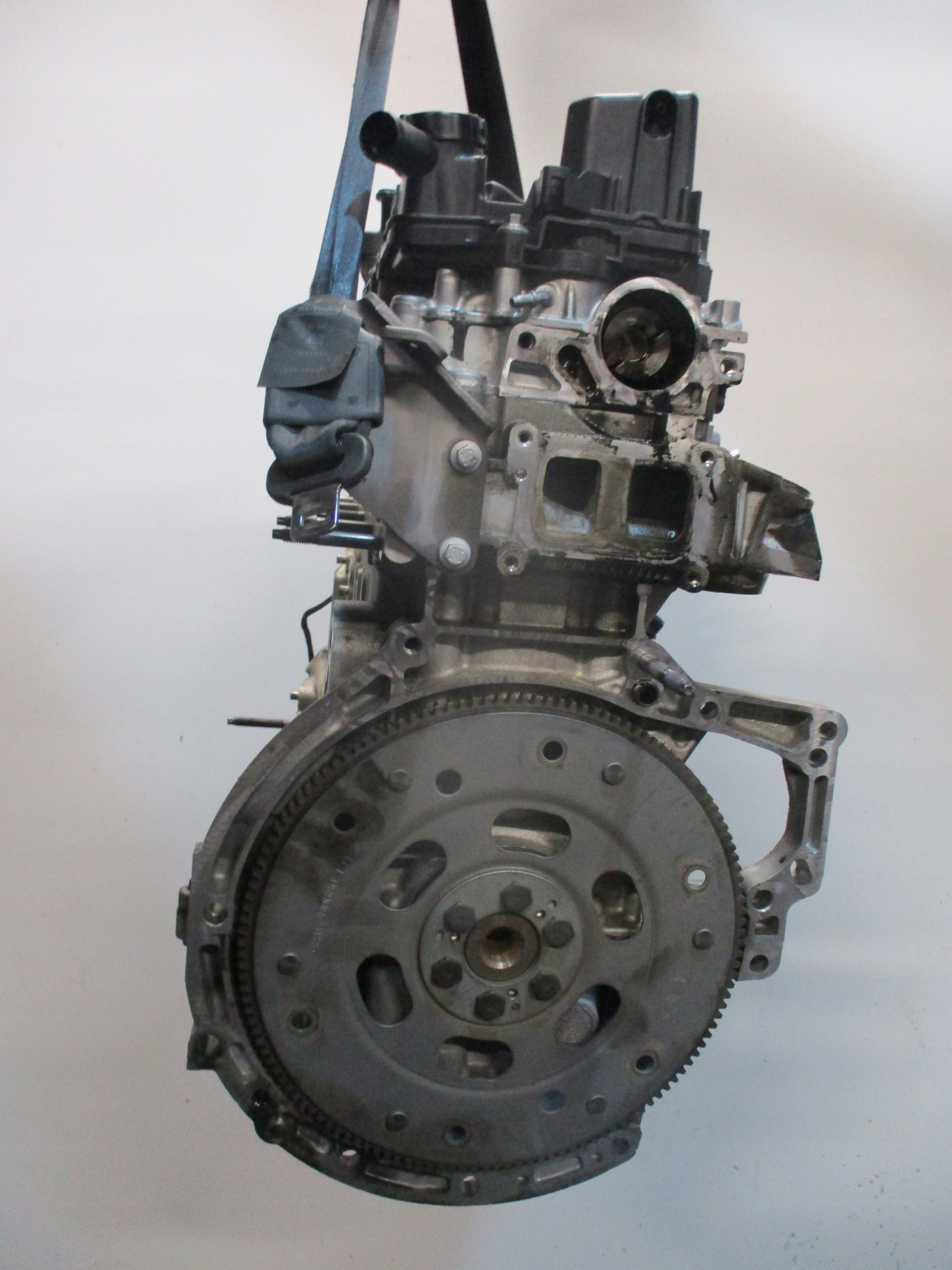 engine motor PEUGEOT 2008 1.5HDI YH01 10Q4DP