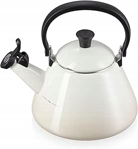 Smaltovaná kanvica na indukciu 1.6L krémová Meringue oceľová Le Creuset
