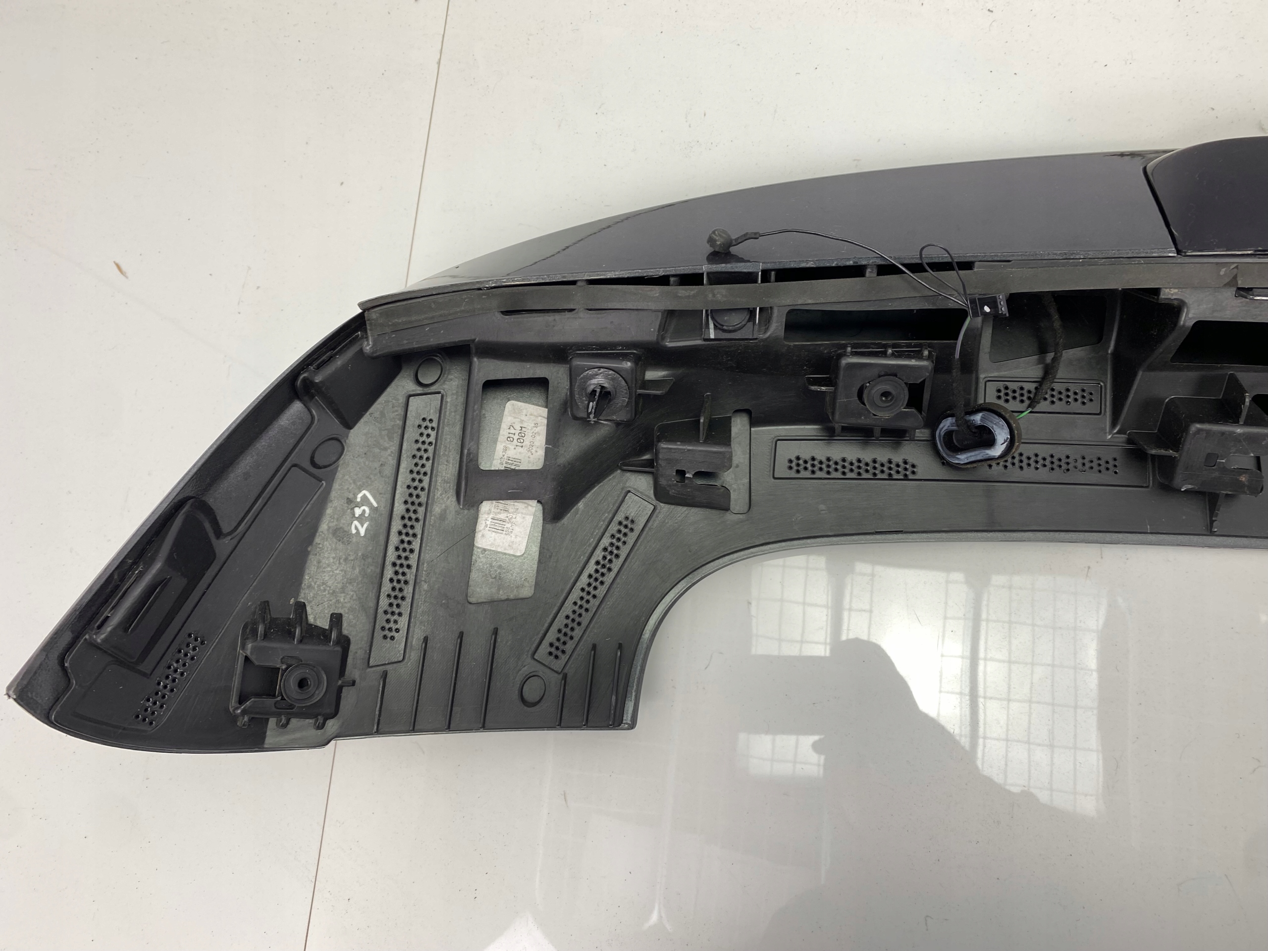 Spoiler lotka bonnet Ford Kuga MK3 20+ Escape