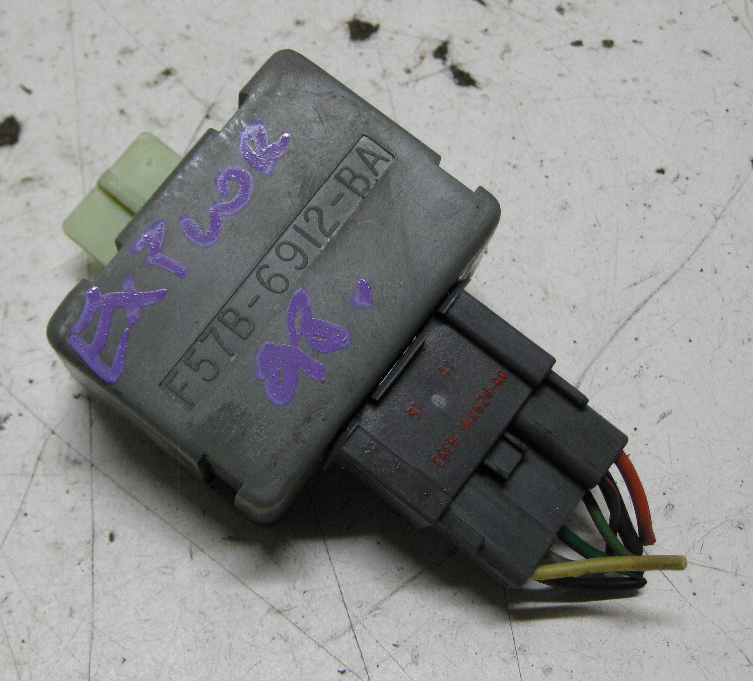 FORD EXPLORER II FL 98R relay F57B-6912-BA