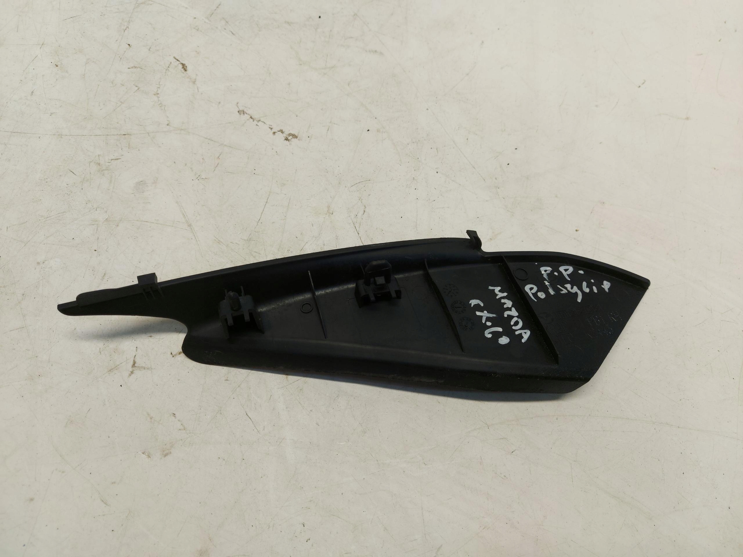 Mazda CX60 PHEV plastic ZAKONCZENIA under the window right front