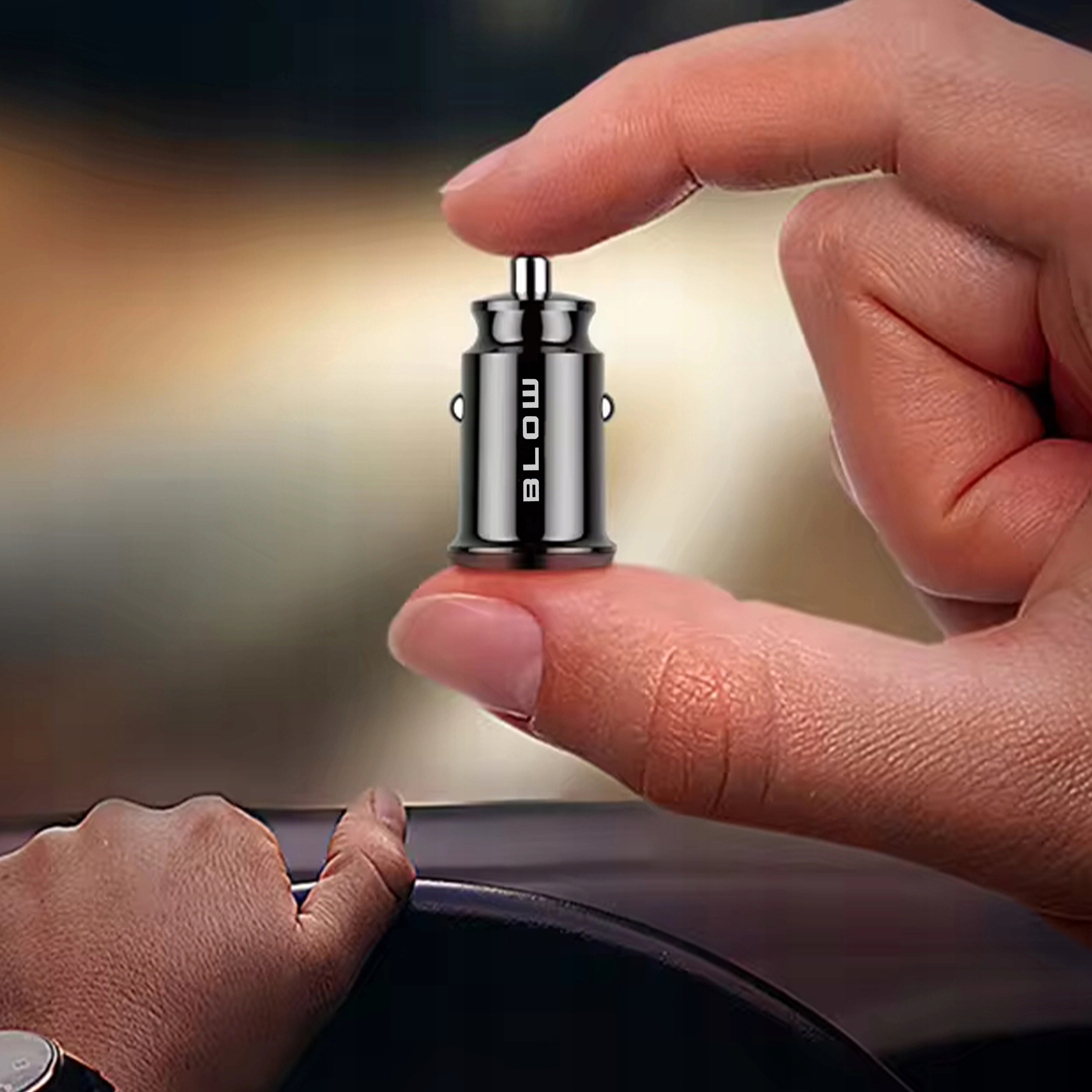 ŁADOWARKA SAMOCHODOWA MAŁA SZYBKA STABILNA MOCNA 2x USB 5V 4,8A 12-24V DC Producent Blow