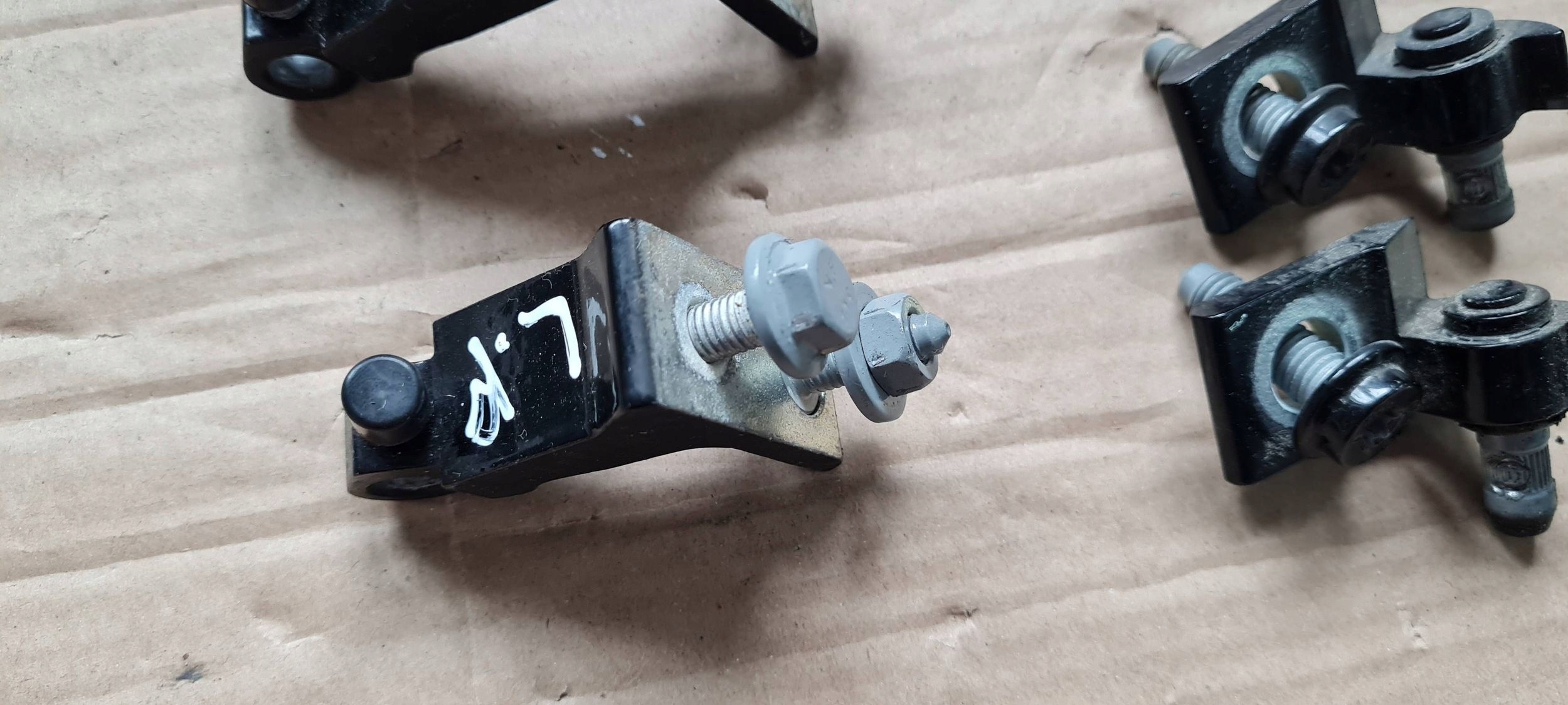 S4 B9 8W hinge hinges door left left front KOMPLET LY9T