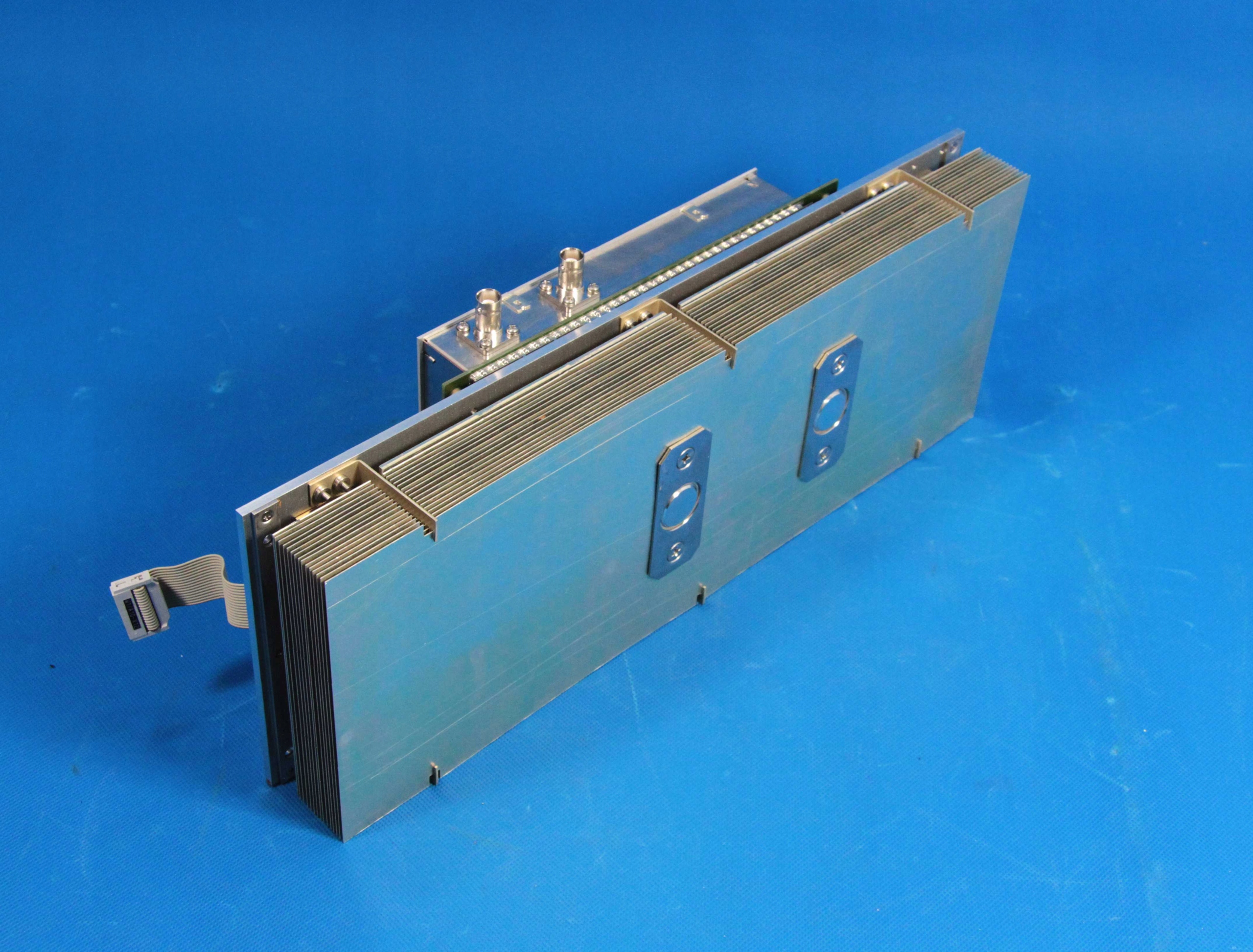 WZMACNIACZ DRIVER 1,5-30MHz 100W ROHDE SCHWARZ