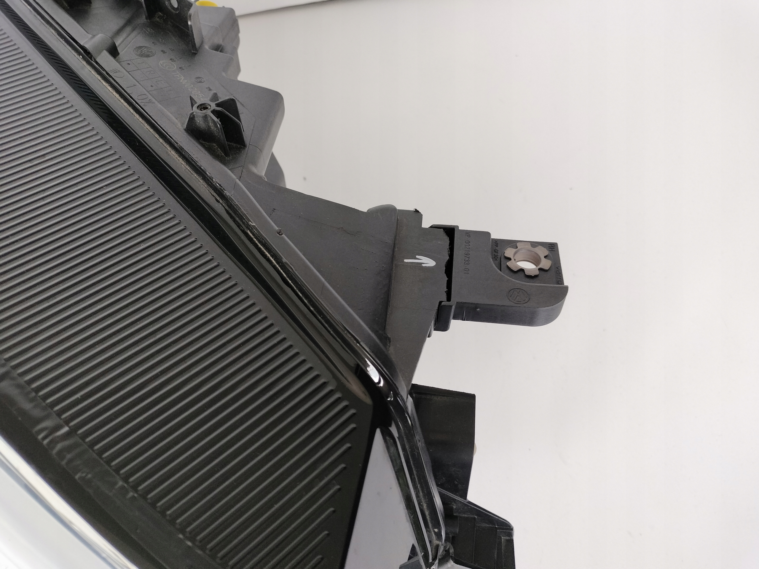 light right REFLEKTOR VW ID4 11A 21- FULL LED