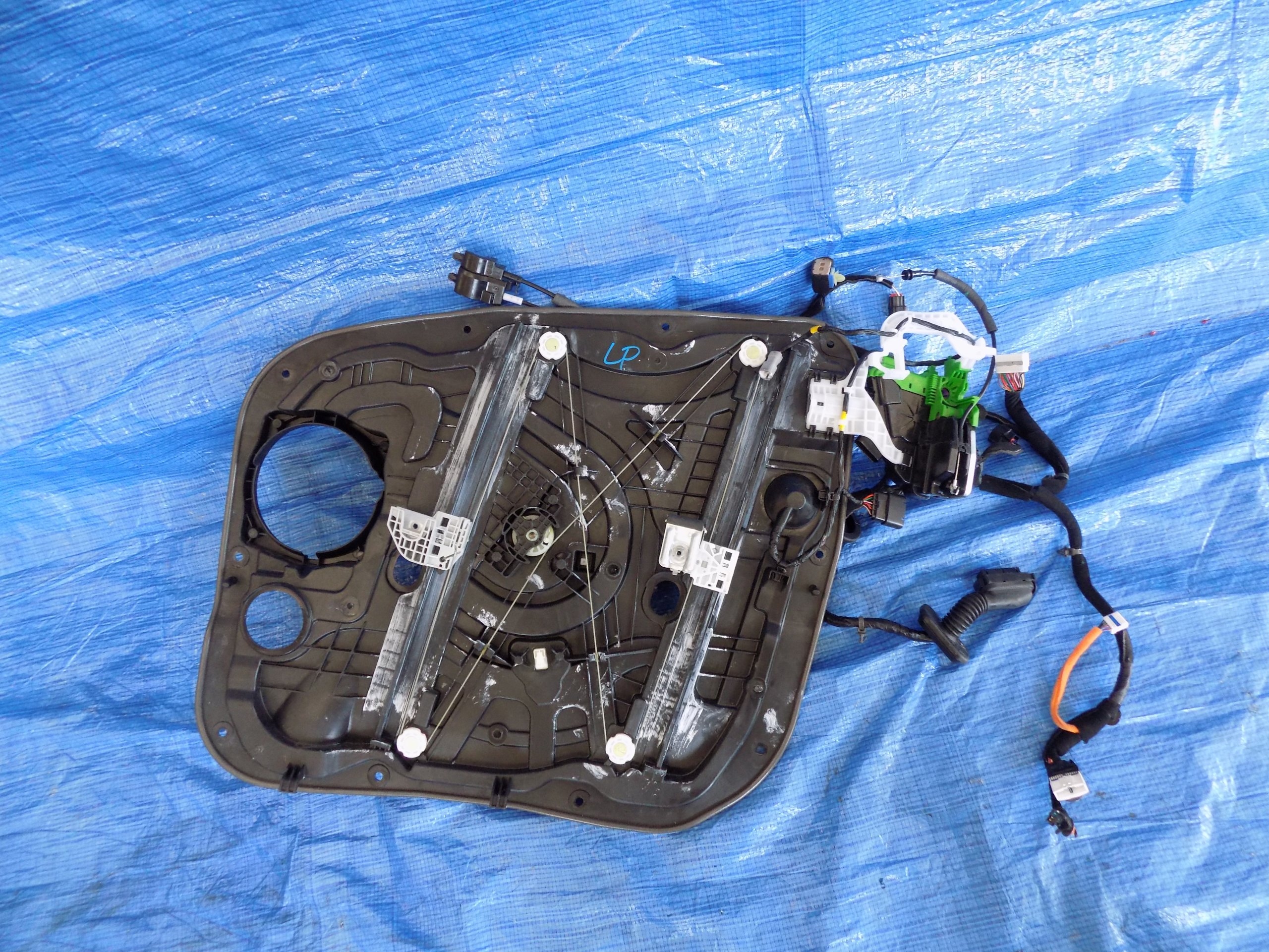 window regulator mechanism left front SORENTO III