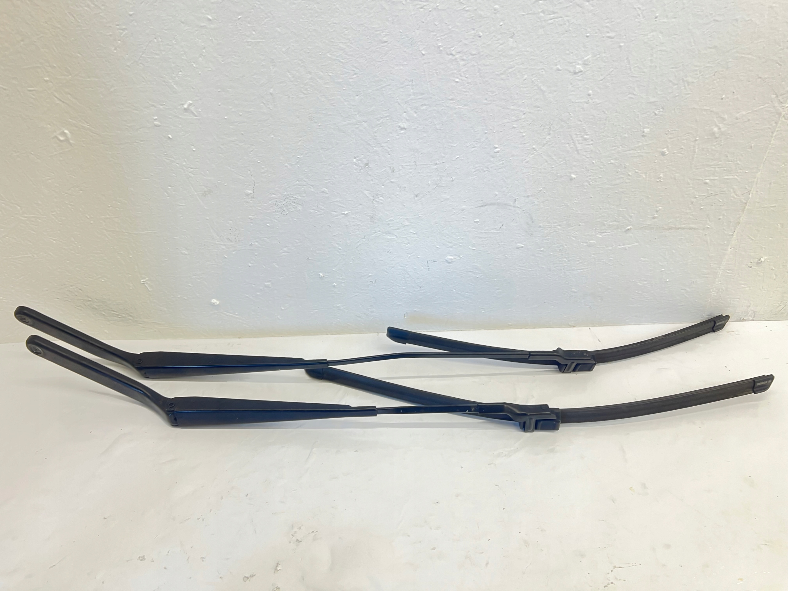 BMW X5 E70 E71--wiper arms front KOMPLET 7153739 7153736