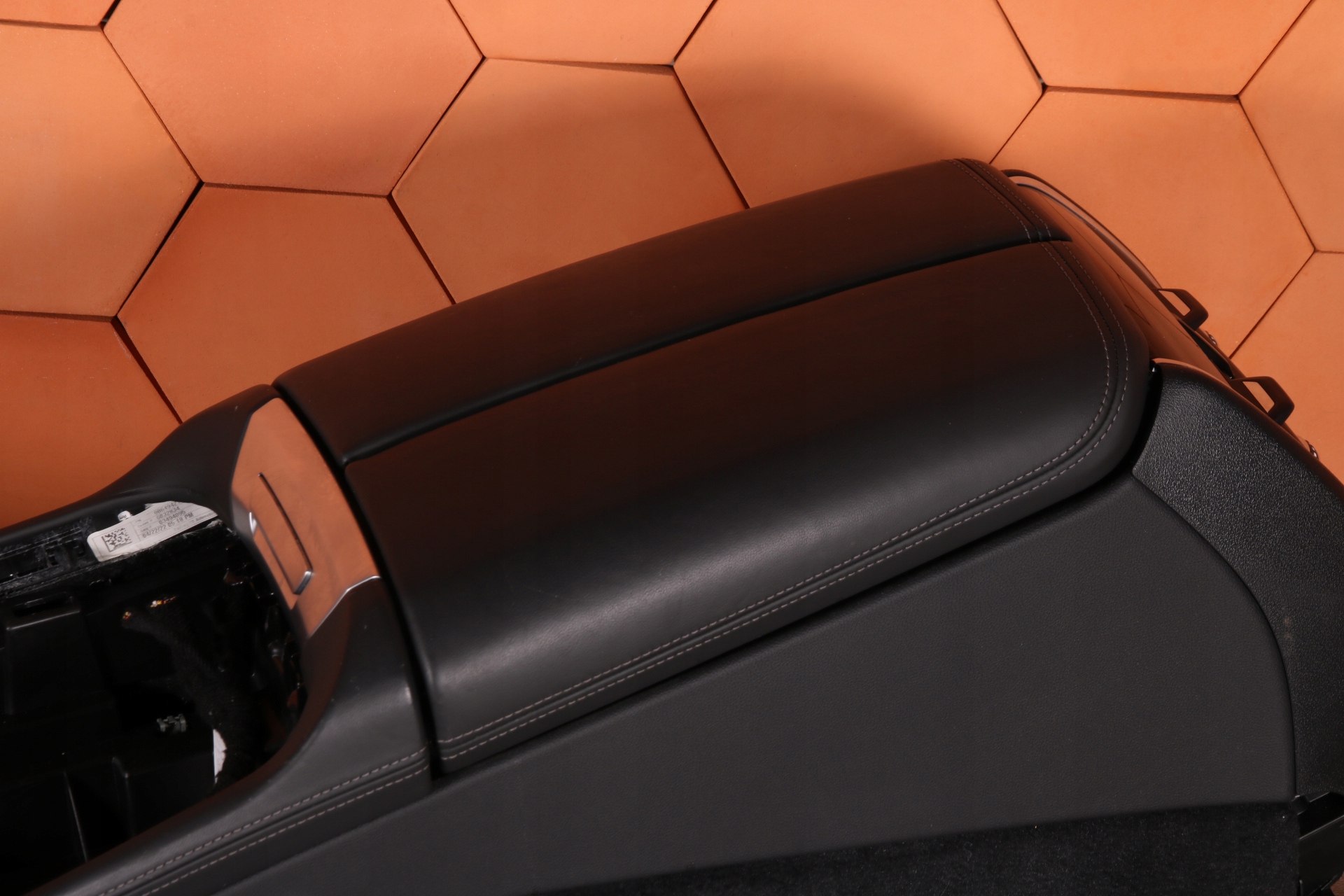 BMW X7 G07 TUNEL central console armrest PODGRZEWANY leather