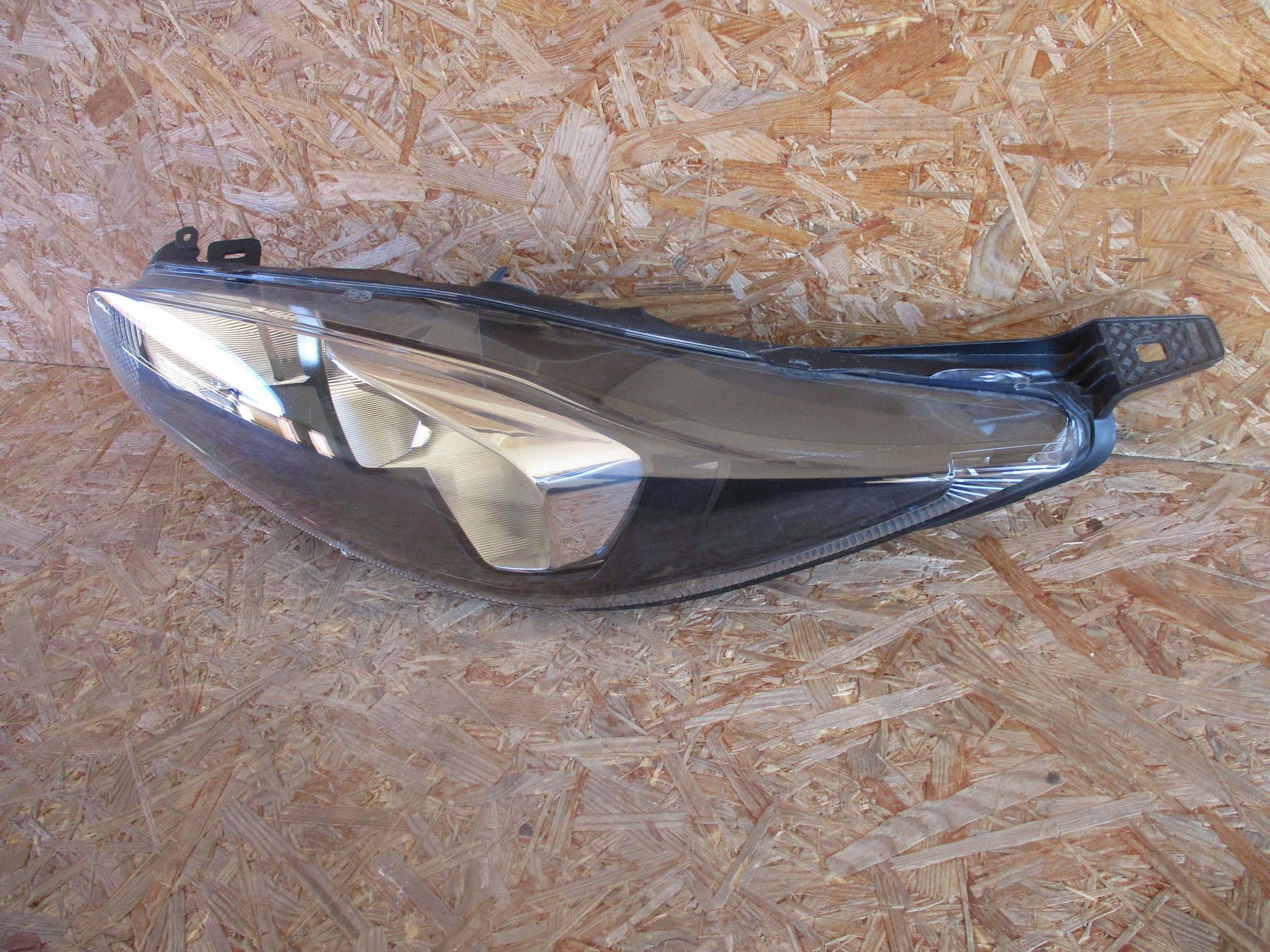light front front left FORD FIESTA MK7 LIFT