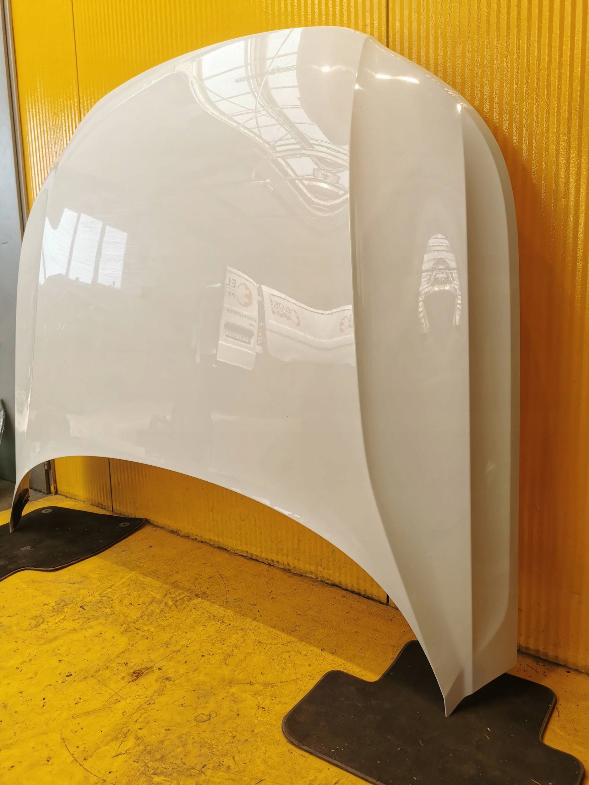 Volvo XC40 II MASKA POKRYWA SILNIKA 17r.- Typ samochodu 4x4/SUV