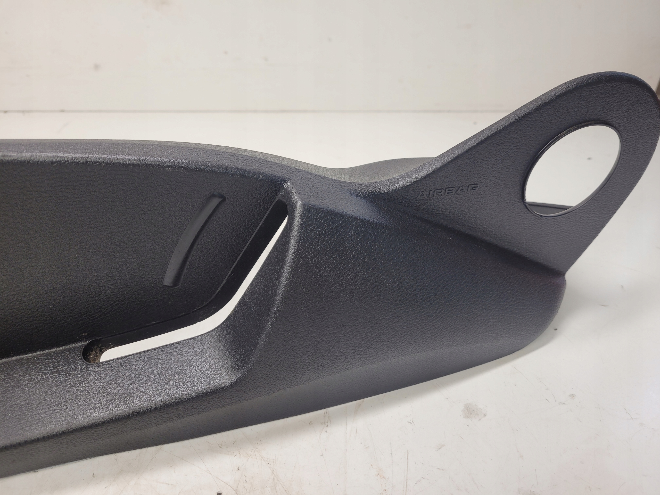 cover spoiler seat left AUDI A3 8V 8V0881325C