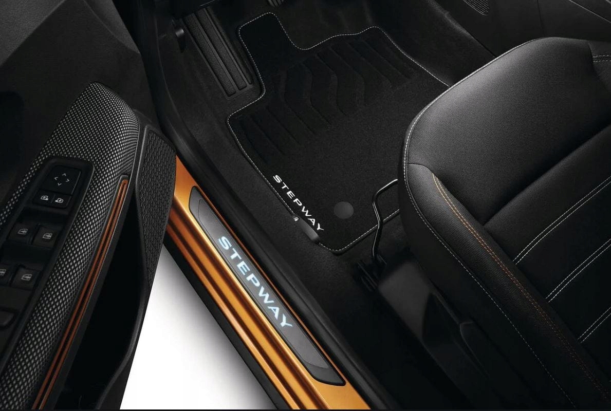 

Dywaniki welurowe Dacia Sandero Stepway III 3 Oe