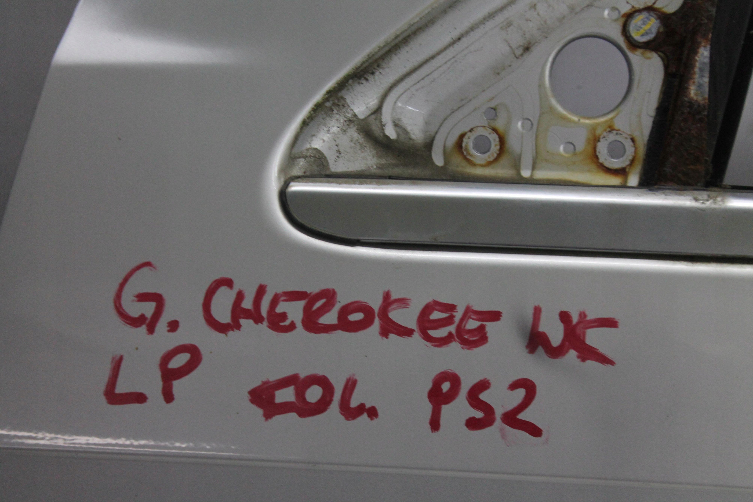door left front front JEEP GRAND CHEROKEE of wheels. PS2 04-10