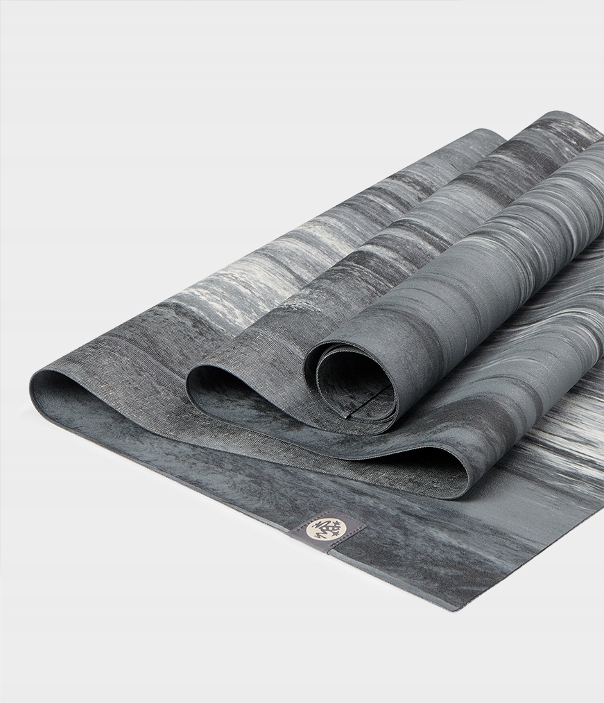 Manduka SuperLite Travel Black Marbled 180 x 61 cm 1,5 mm Podložka na jógu