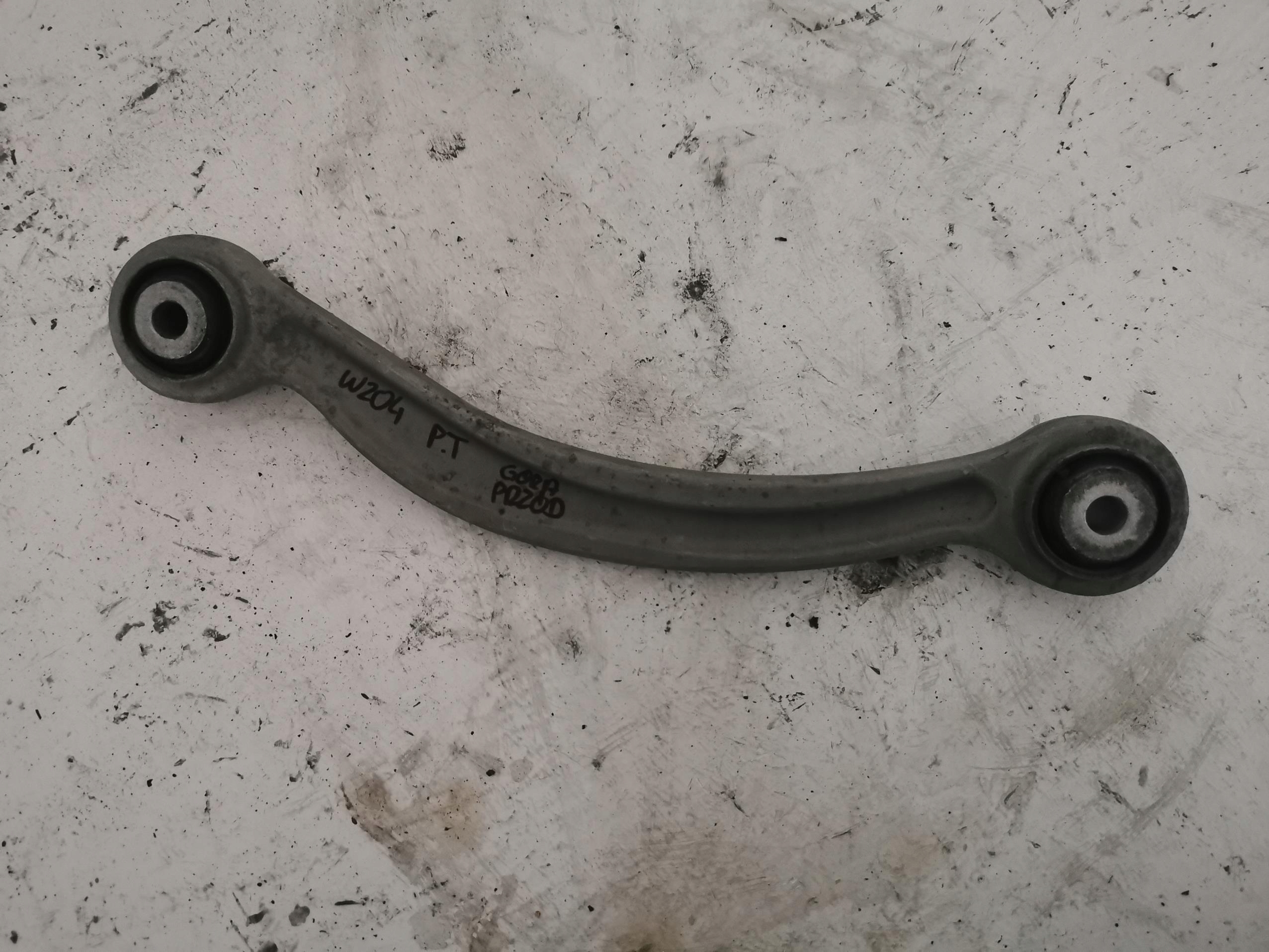 Querlenker rechts heck oben MERCEDES C-KLASA W204 07-14