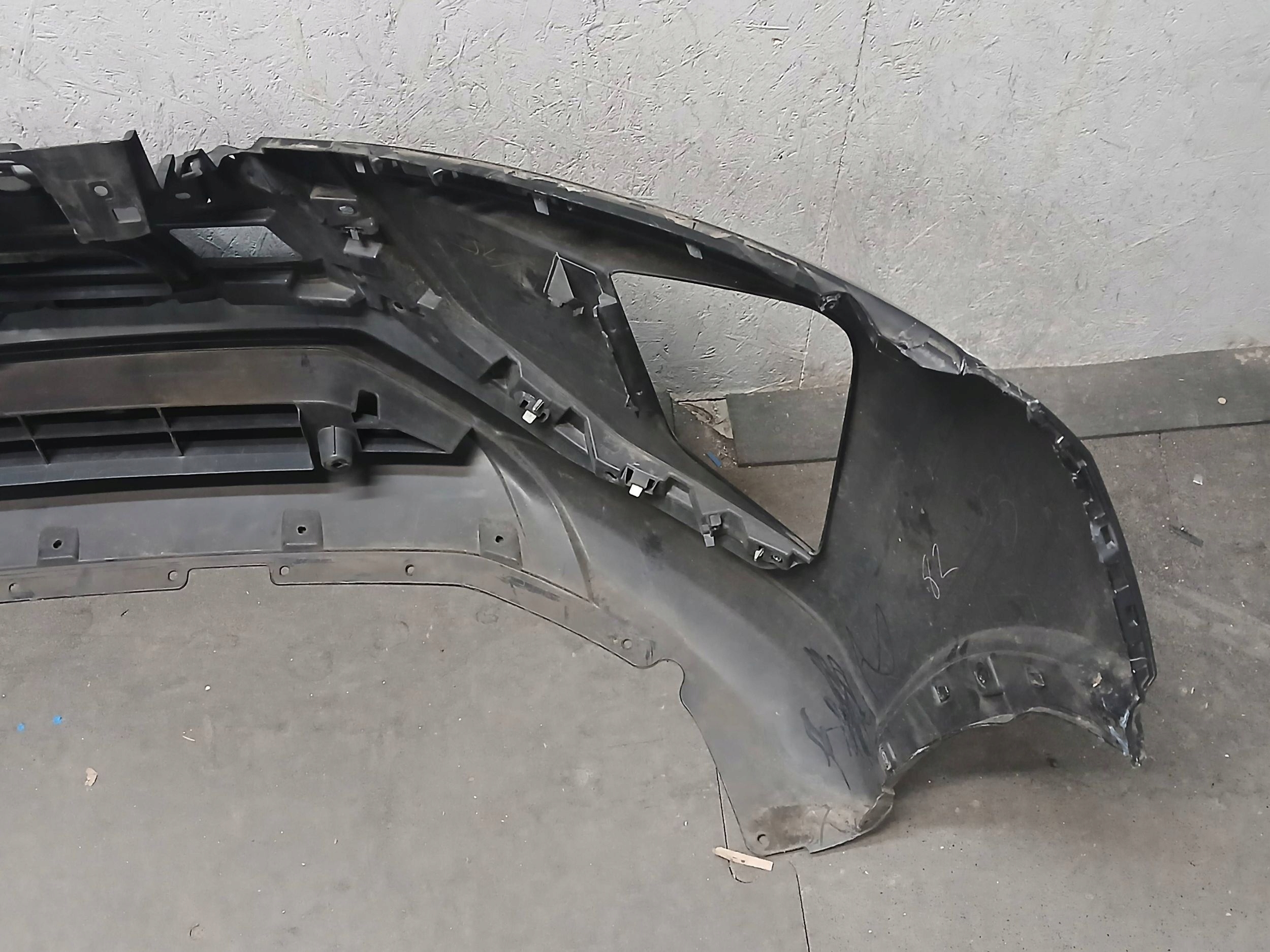 Pare choc Avant MITSUBISHI ECLIPSE CROSS