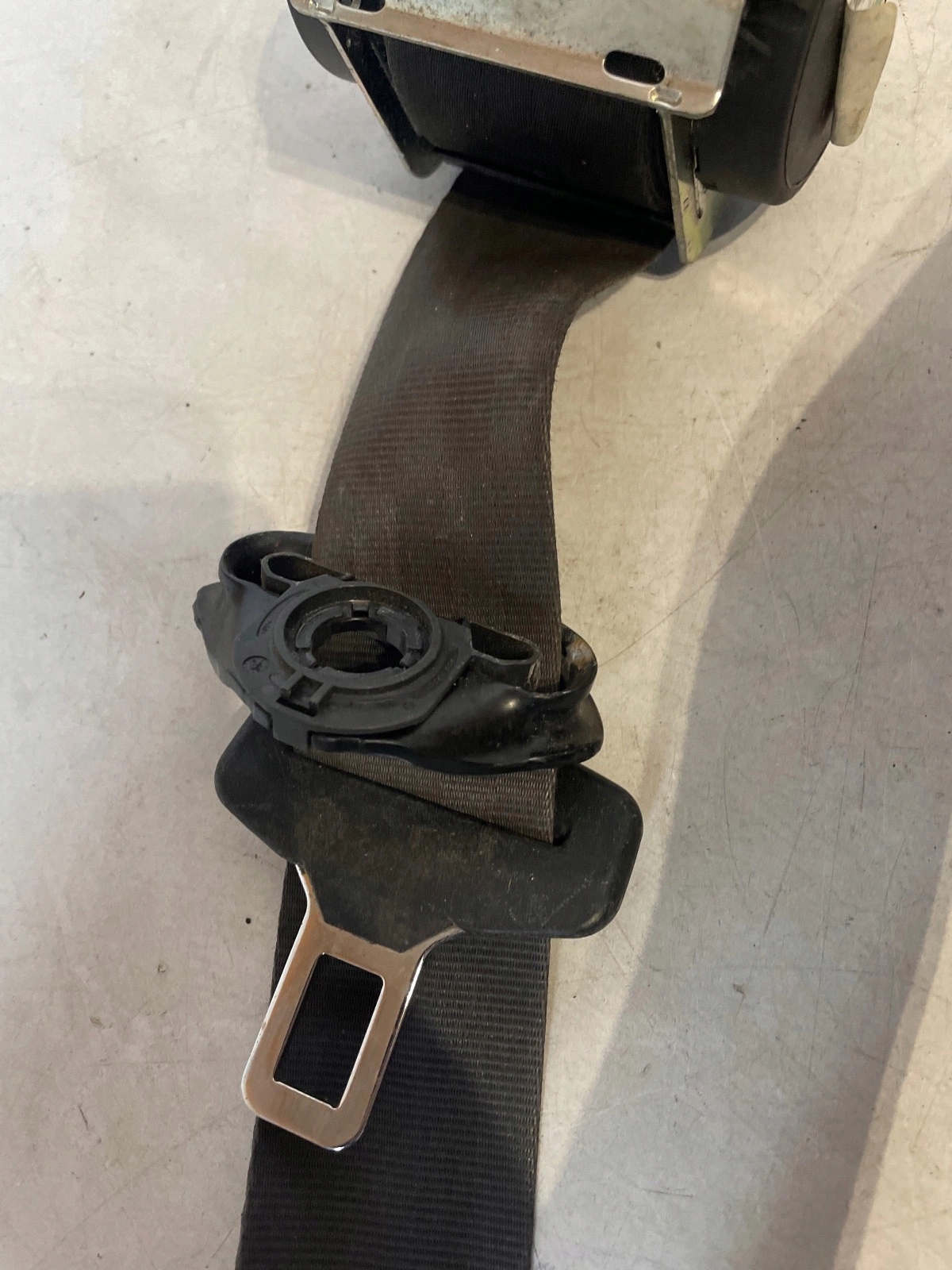 tension belt safety front front right Opel Corsa E HB 3D