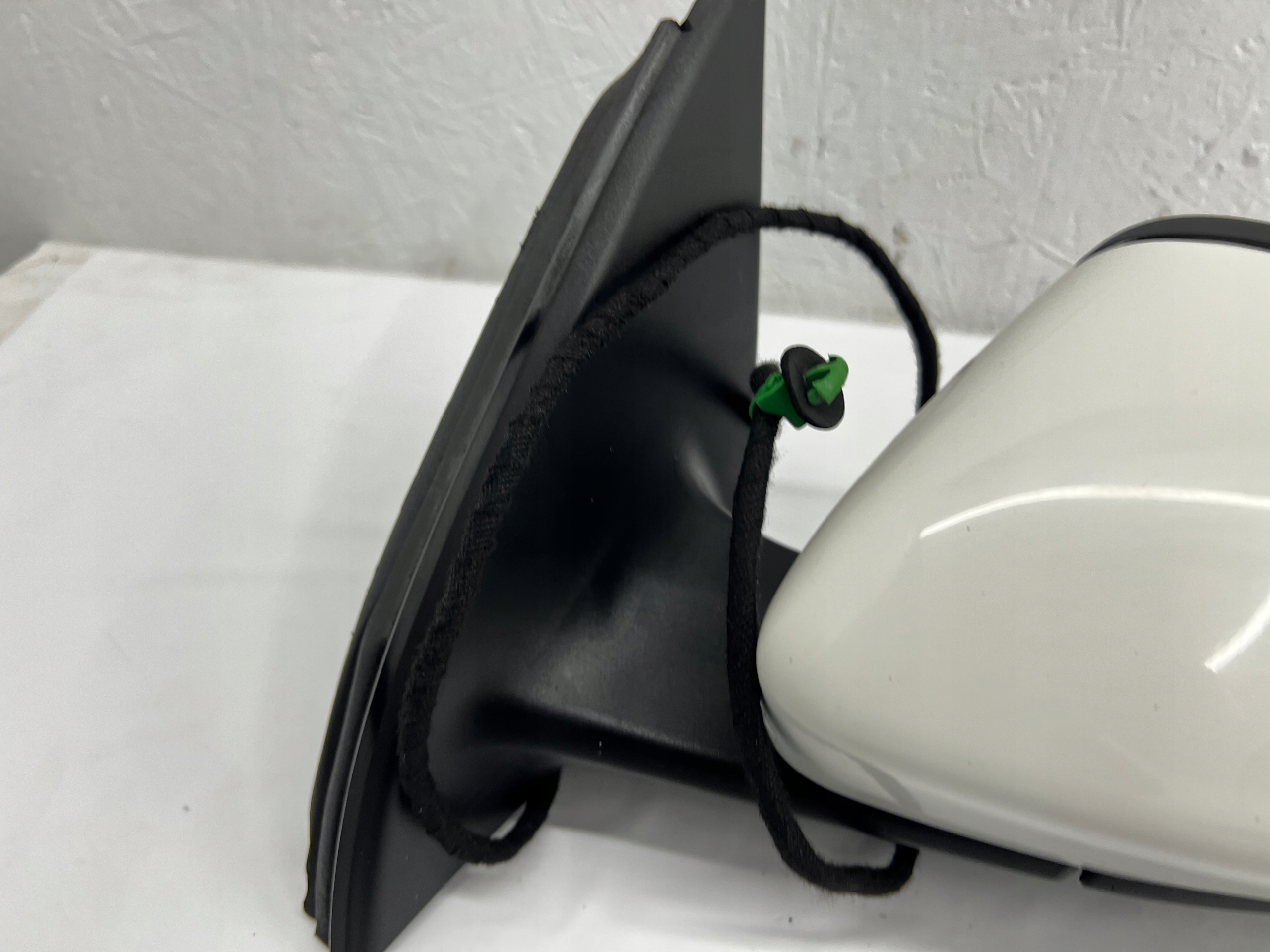 mirror left VW PASSAT B7 BIALE LB9A 6PIN EUROPA