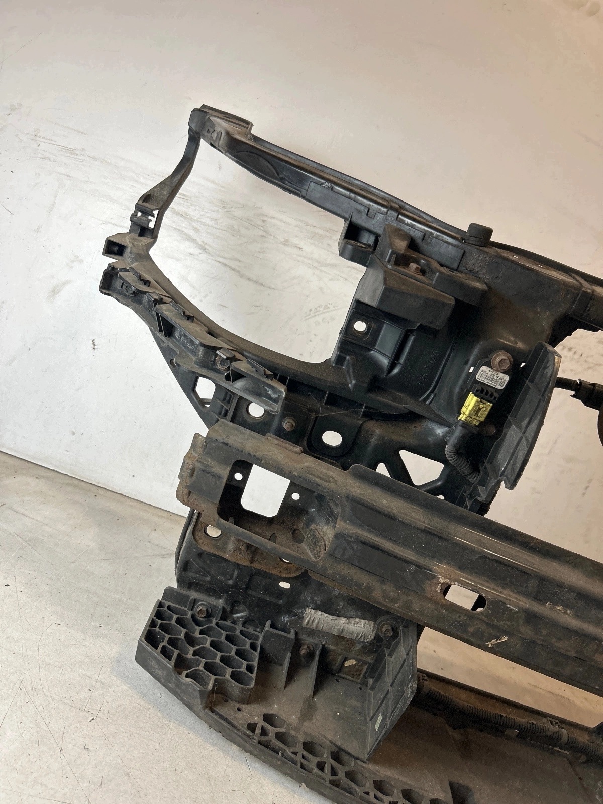support panel for radiators pillar sider Kia Ceed and Lift 1.6 CRDI