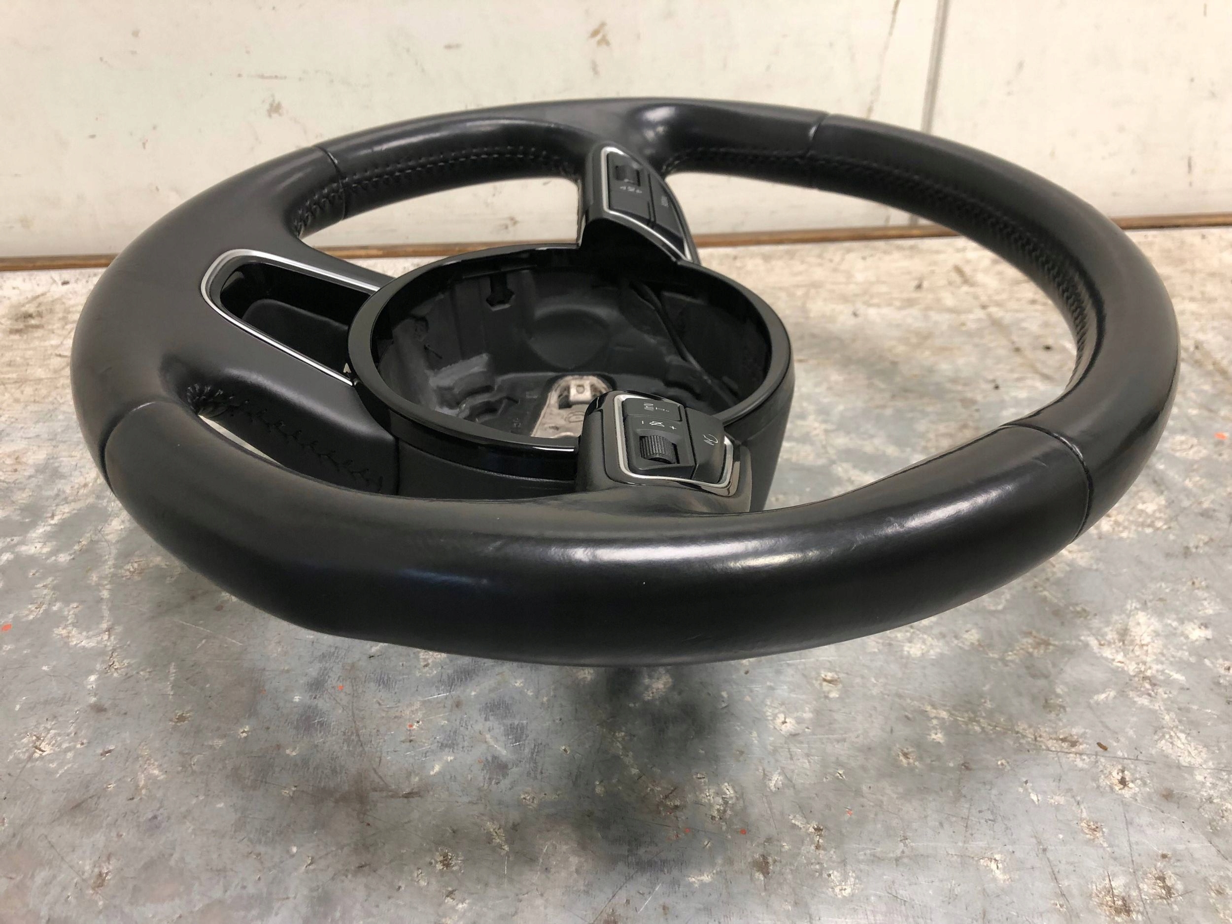 steering wheel, leather MULTIFUNKCJA with shifting AUDI Q5 LIFT