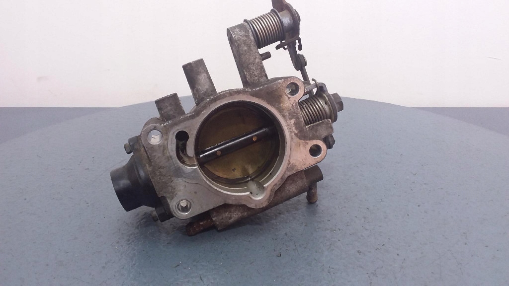 mazda и XEDOS 9 2.3b V6 ДРОССЕЛЬНАЯ ЗАСЛОНКА