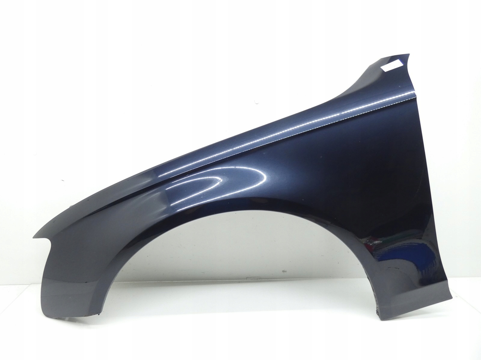 fender left front front AUDI A4 B8 LIFT sedan / AVANT LX5R