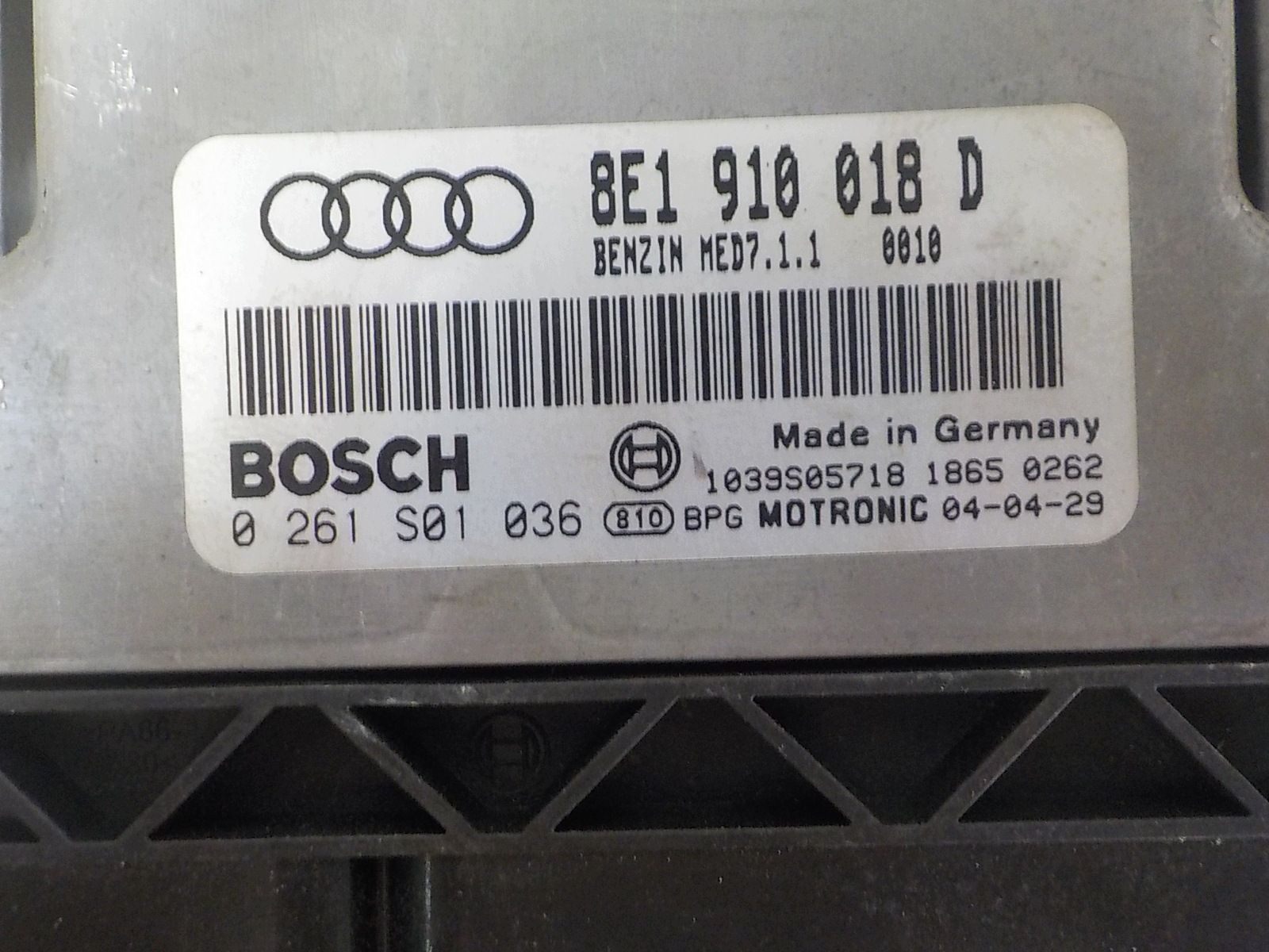 AUDI A4 B6 computer Centralina 8E1910018D 0261S01036