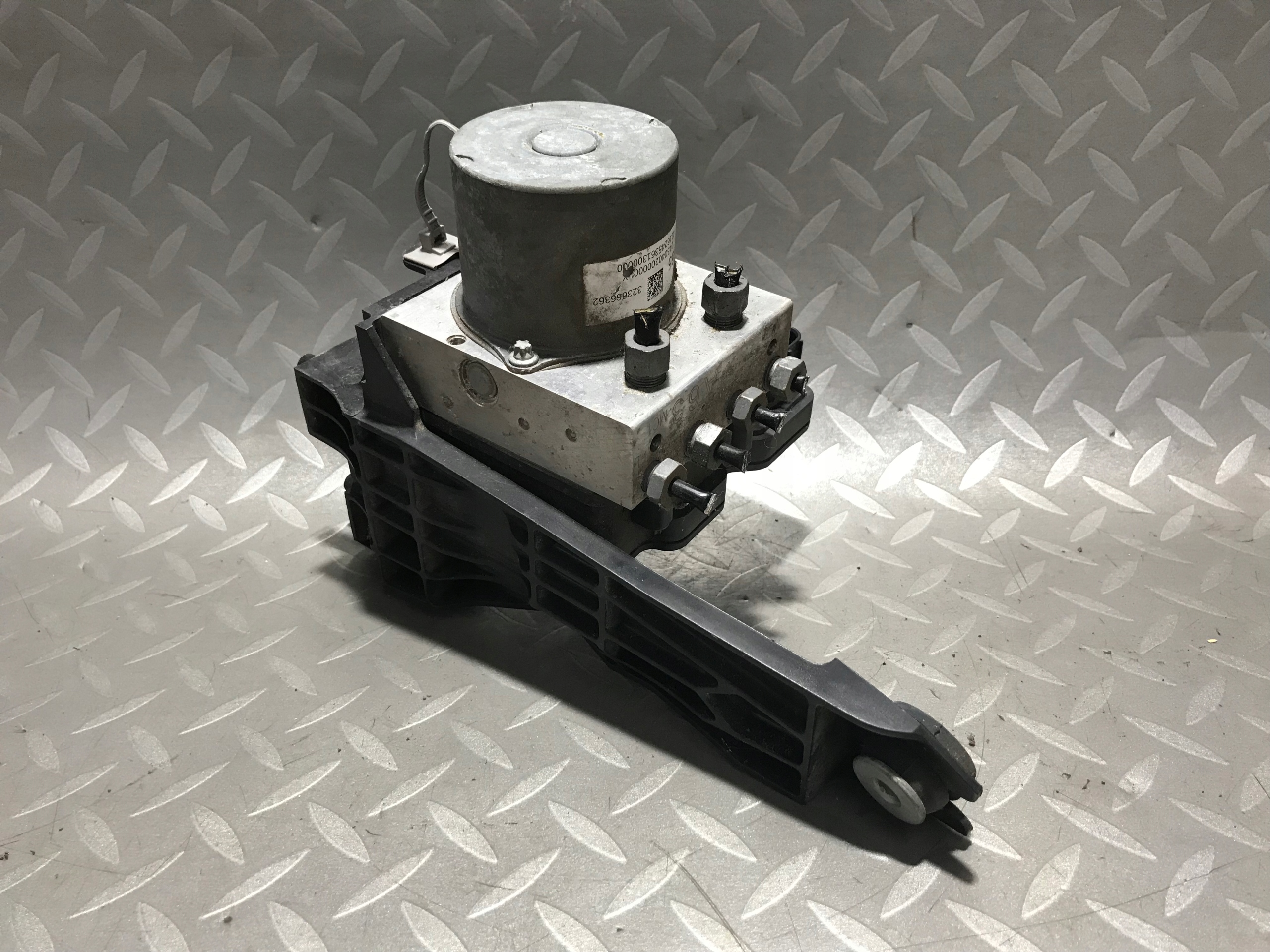 насос ABS ESP opel ASTRA V k 39064665