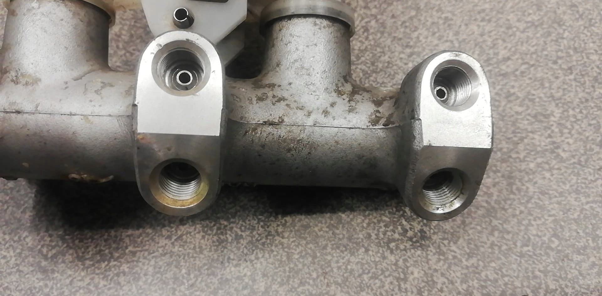 suzuki WAGON R+ 97-00 насос бачок