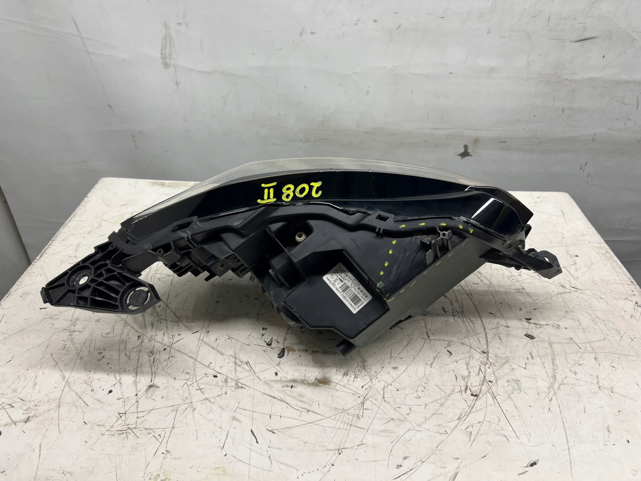 Peugeot 208 II light left front left front FULL LED 9823194180