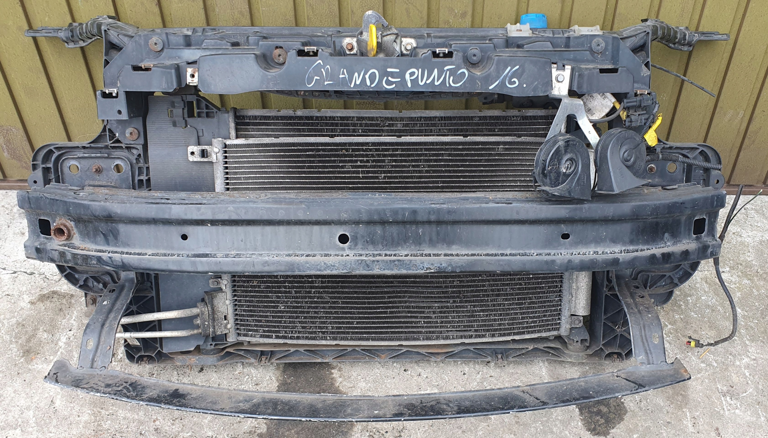 Alfa Romeo Mito petrol support panel for radiators pillar radiator fan