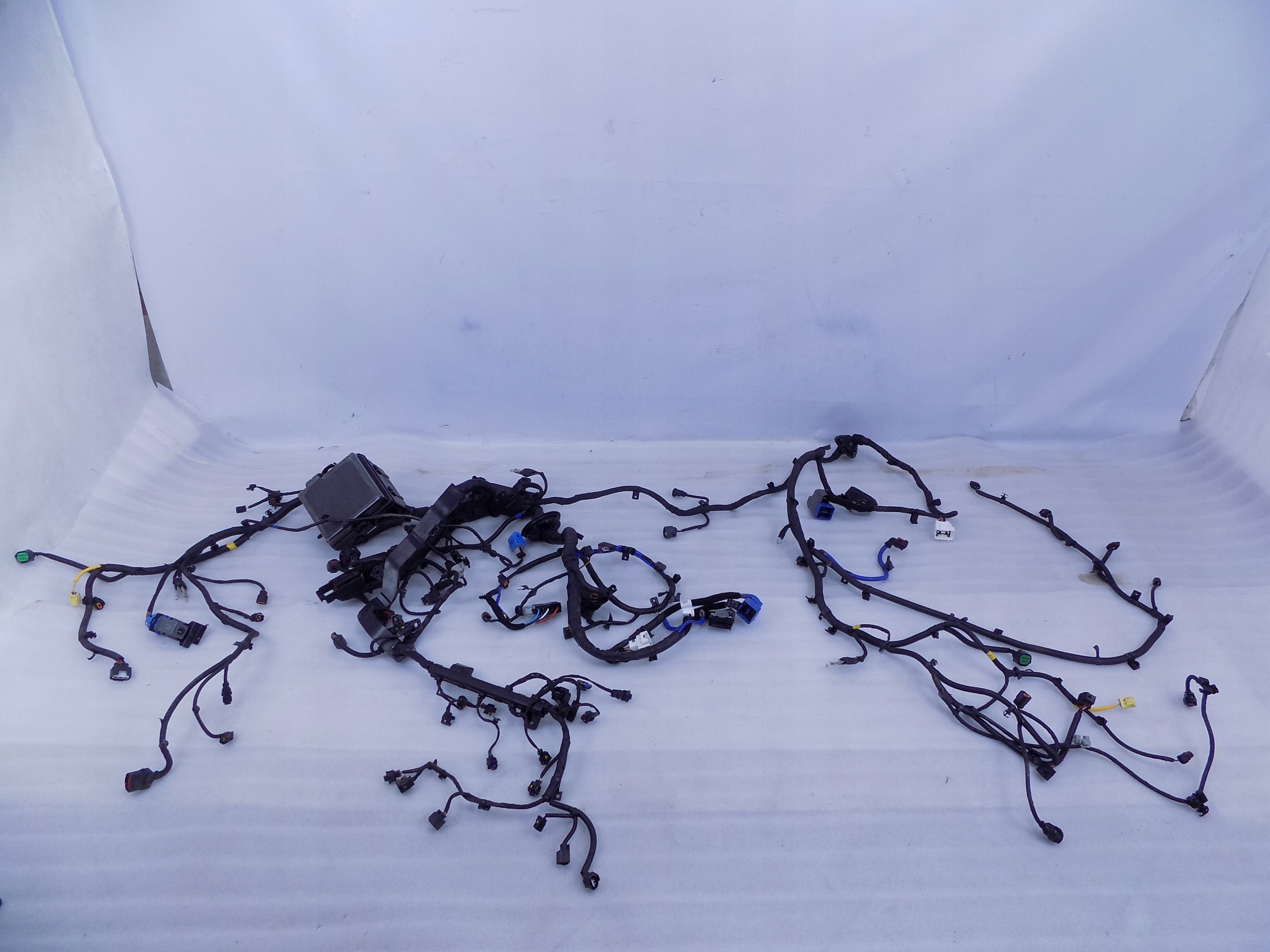 914B0-F1800 - SPORTAGE IV 2.0 CRDI УСТАНОВКА МОТОРНОГО ОТСЕКА