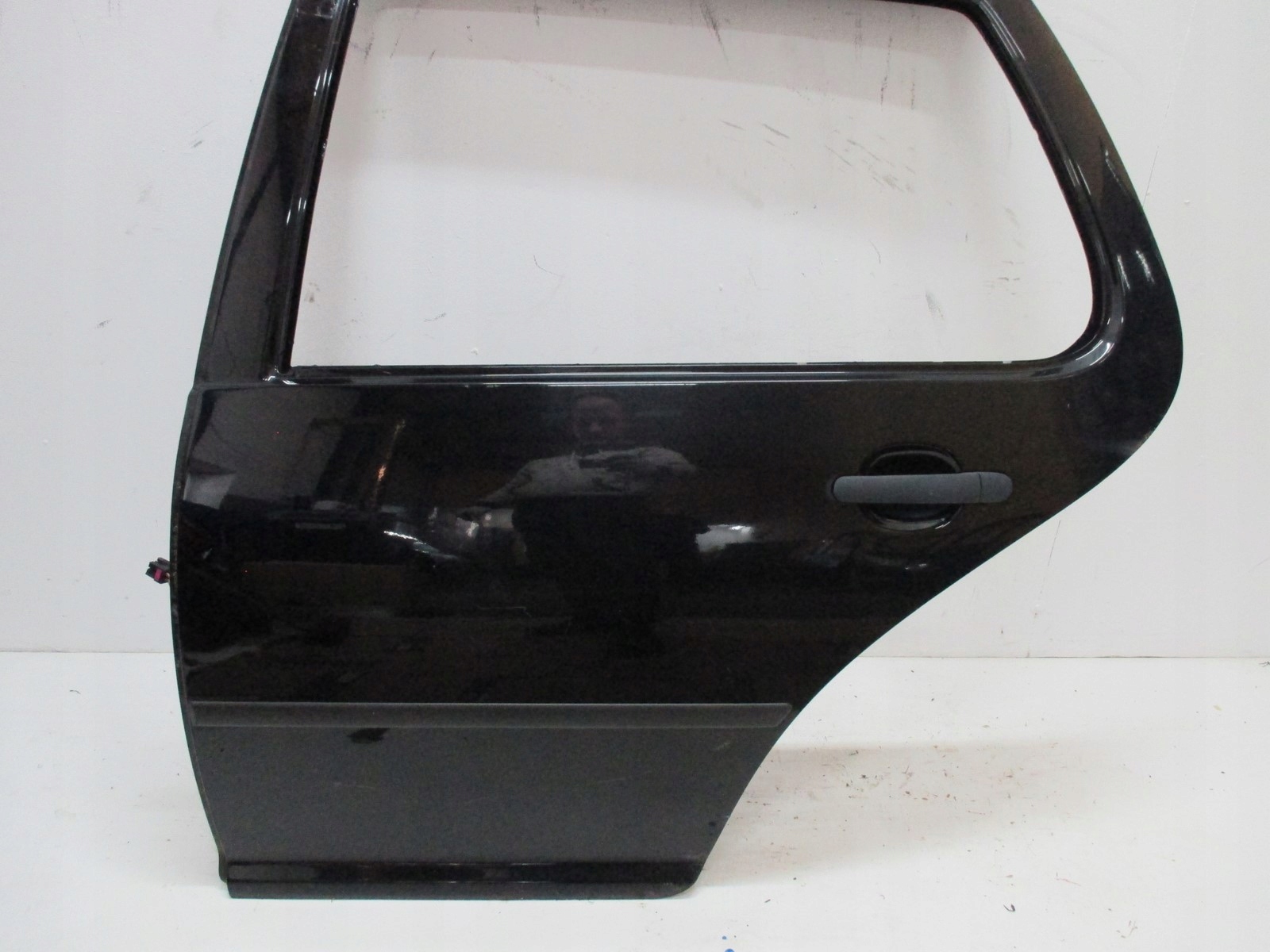 TÜR LINKS HINTEN VW GOLF 4 1J0
