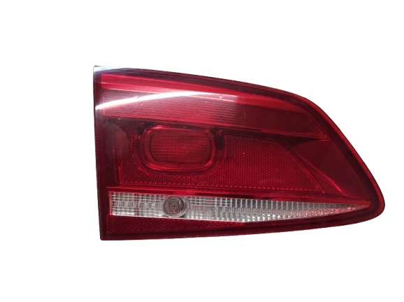 VW PASSAT B7 10- KOMBI LAMPA LEWA TYŁ W KLAPĘ 3AF945093J