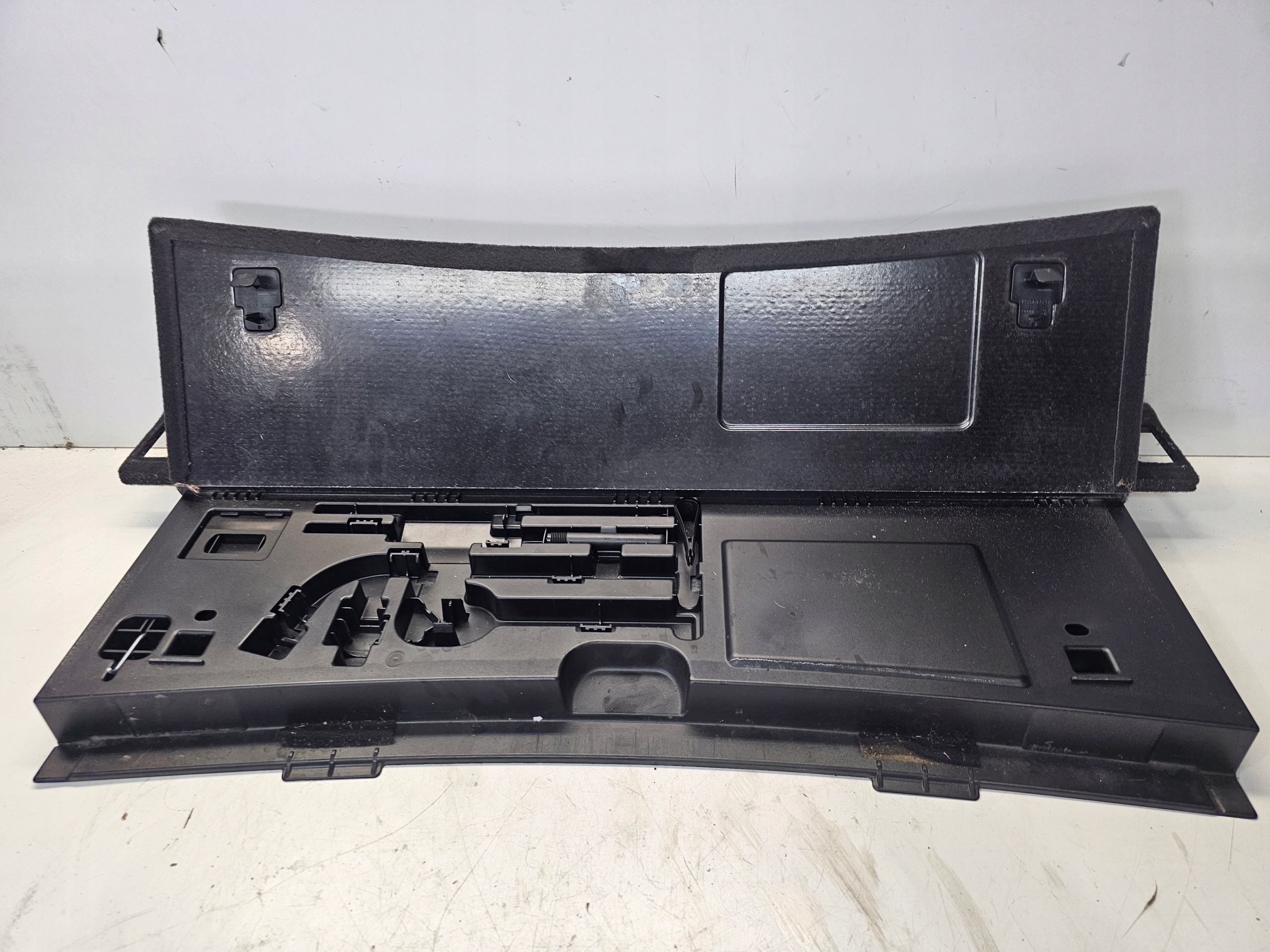 BODEN Handschuhfach Matte AUDI A4 B8 AVANT 8K9861529B
