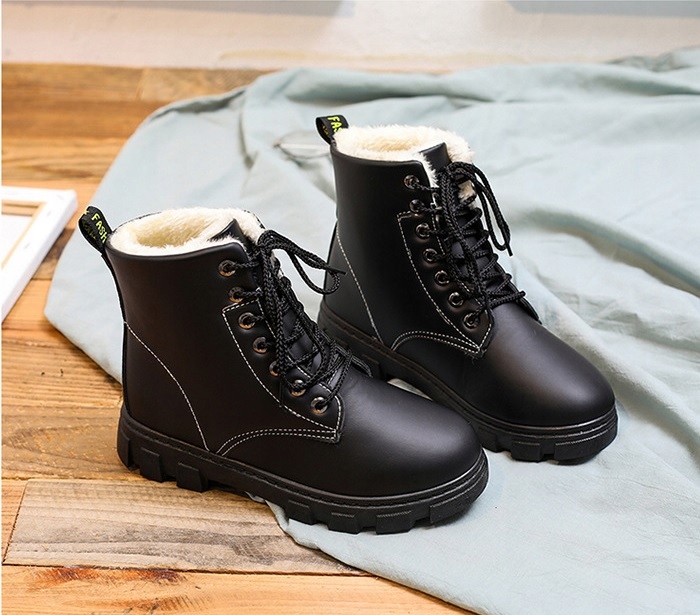 BUTY ZIMOWE DAMSKIE OCIEPLANE ŚNIEGOWCE R.39 Materiał wkładki tworzywo sztuczne