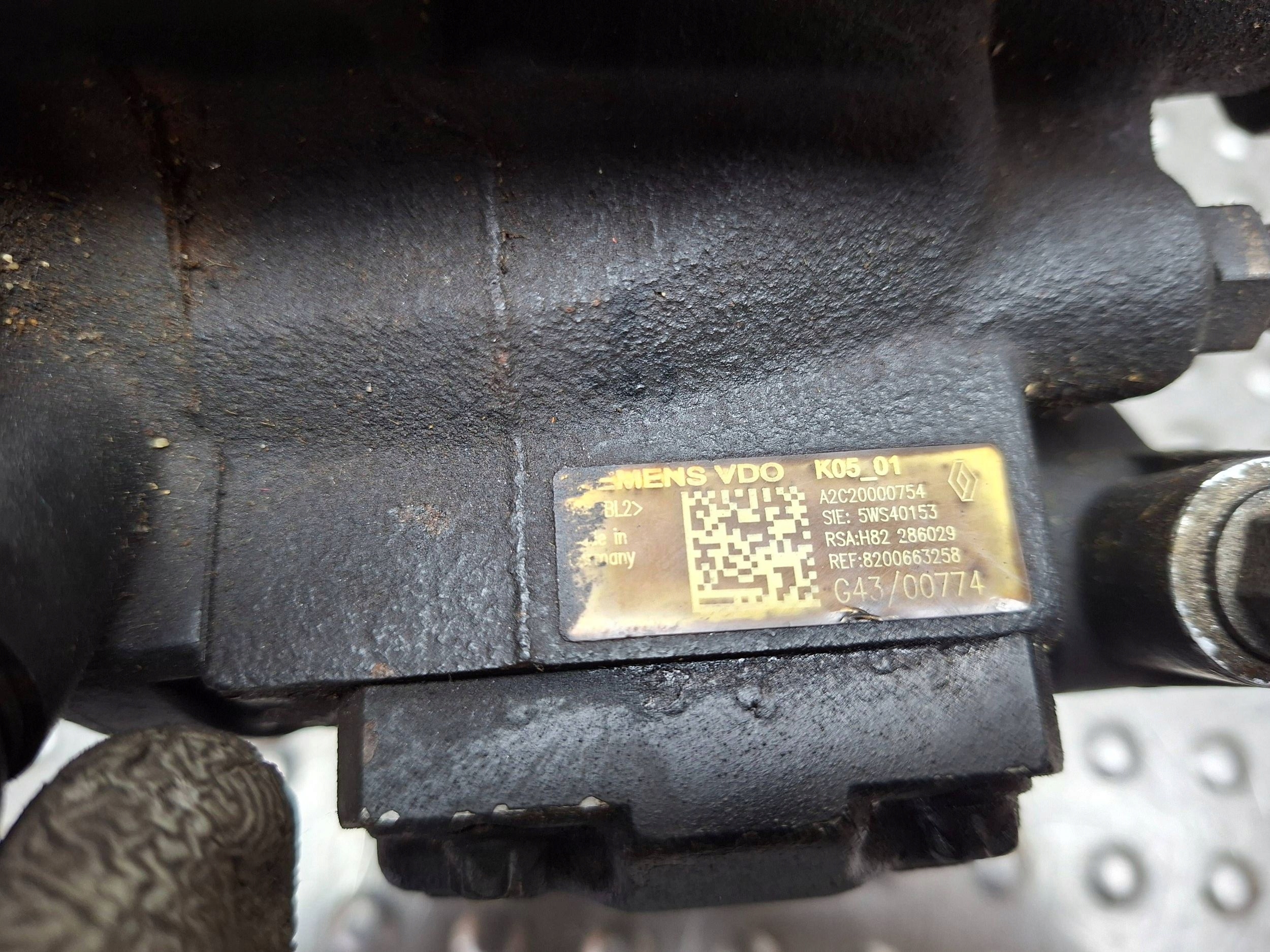 Einspritzpumpe 8200663258 RENAULT MEGANE III 1.5 DCI 2009
