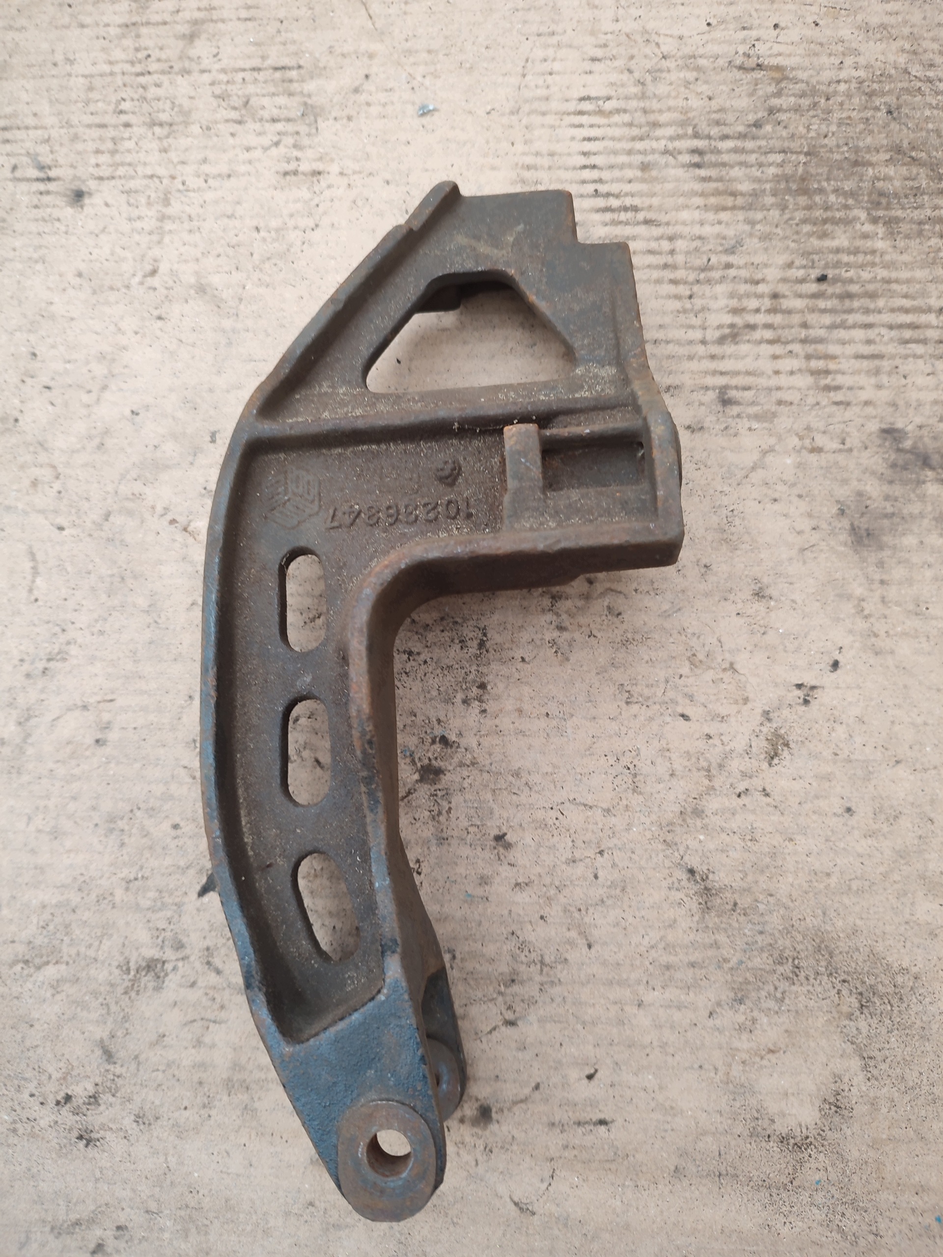 Supporto opel sintra 10236347