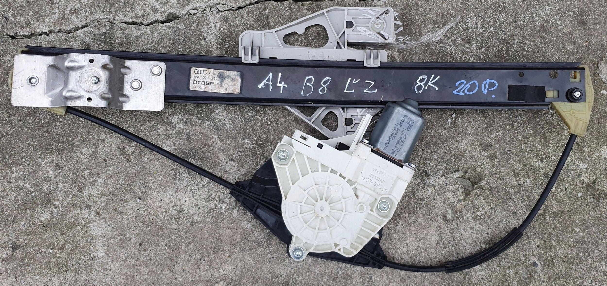 Audi A4 B8 8K0 window regulator left rear part