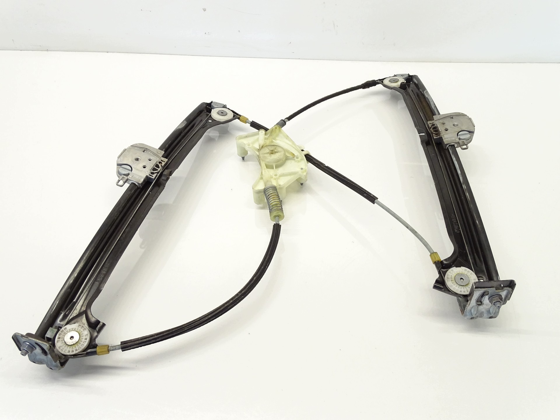 mécanisme vitres gauche avant avant MASERATI GHIBLI III 6700098160