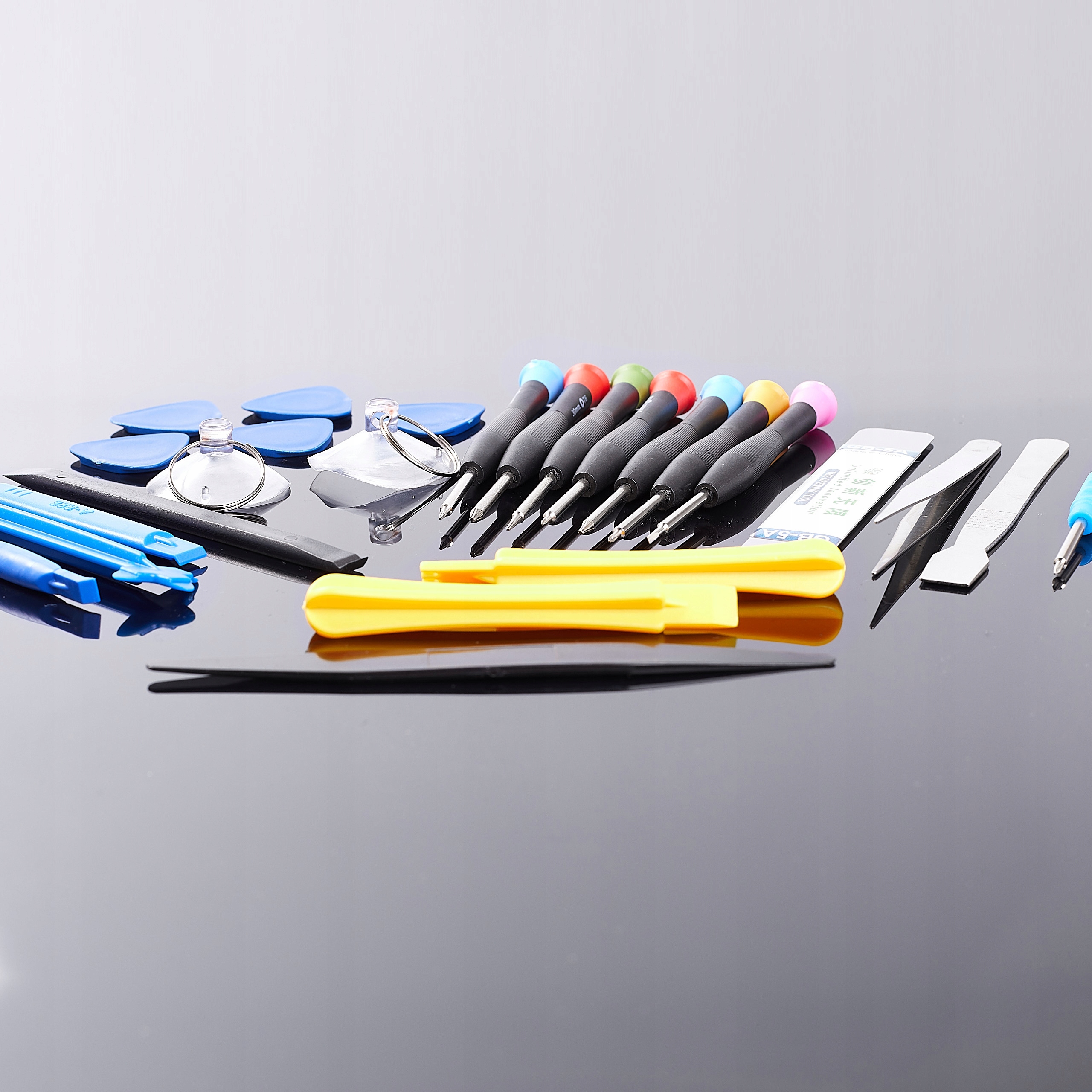 SZERSZÁMKÉSZLET FORRASZTÁS SZERVIZ DUPLA DOBOZ KÉS RAGASZTÓ KAPTON Csomagolás állapota eredeti