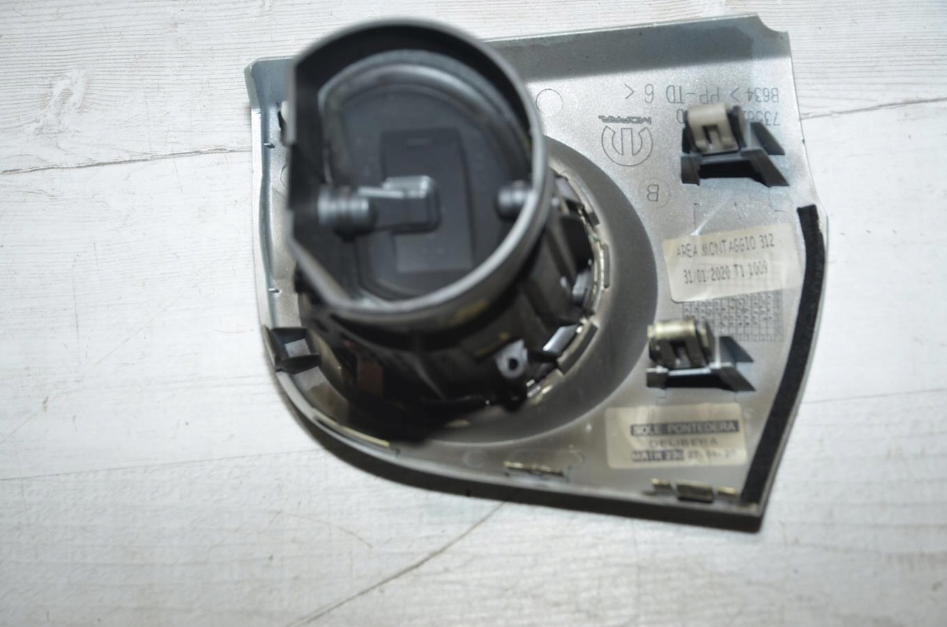 grid air conditioning devices left Europa Fiat 500 3D
