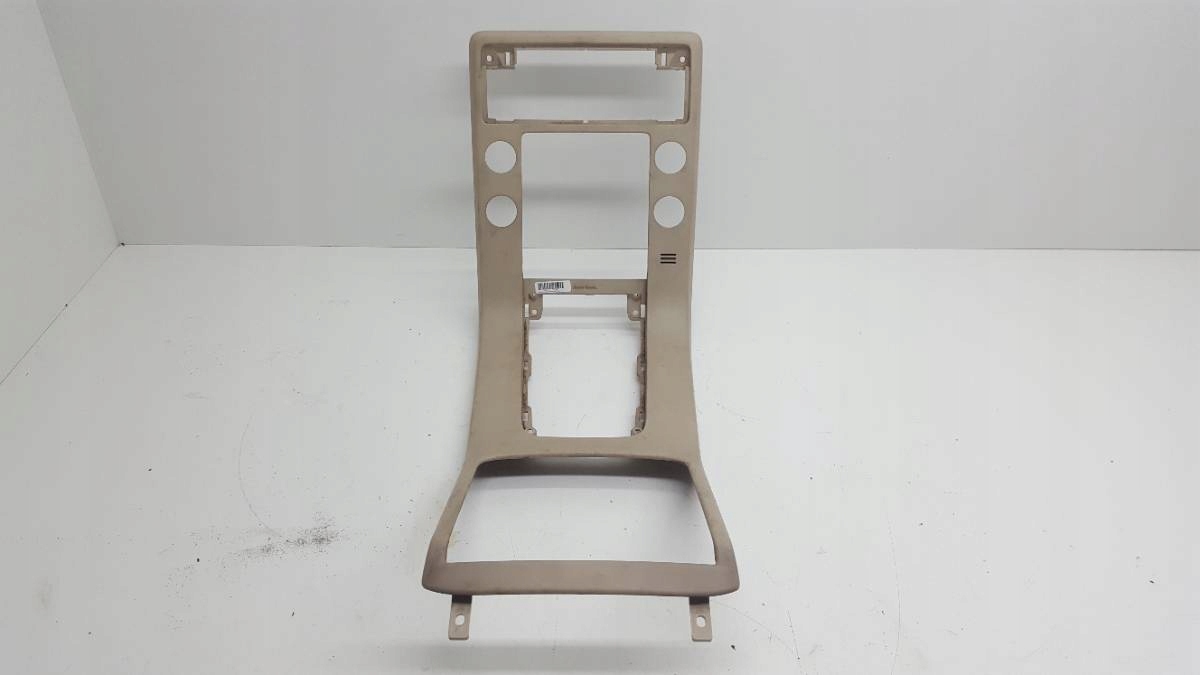 R54EGTE35TY53 - Рамка кабины декор VOLVO S80 II V70 III 30643647